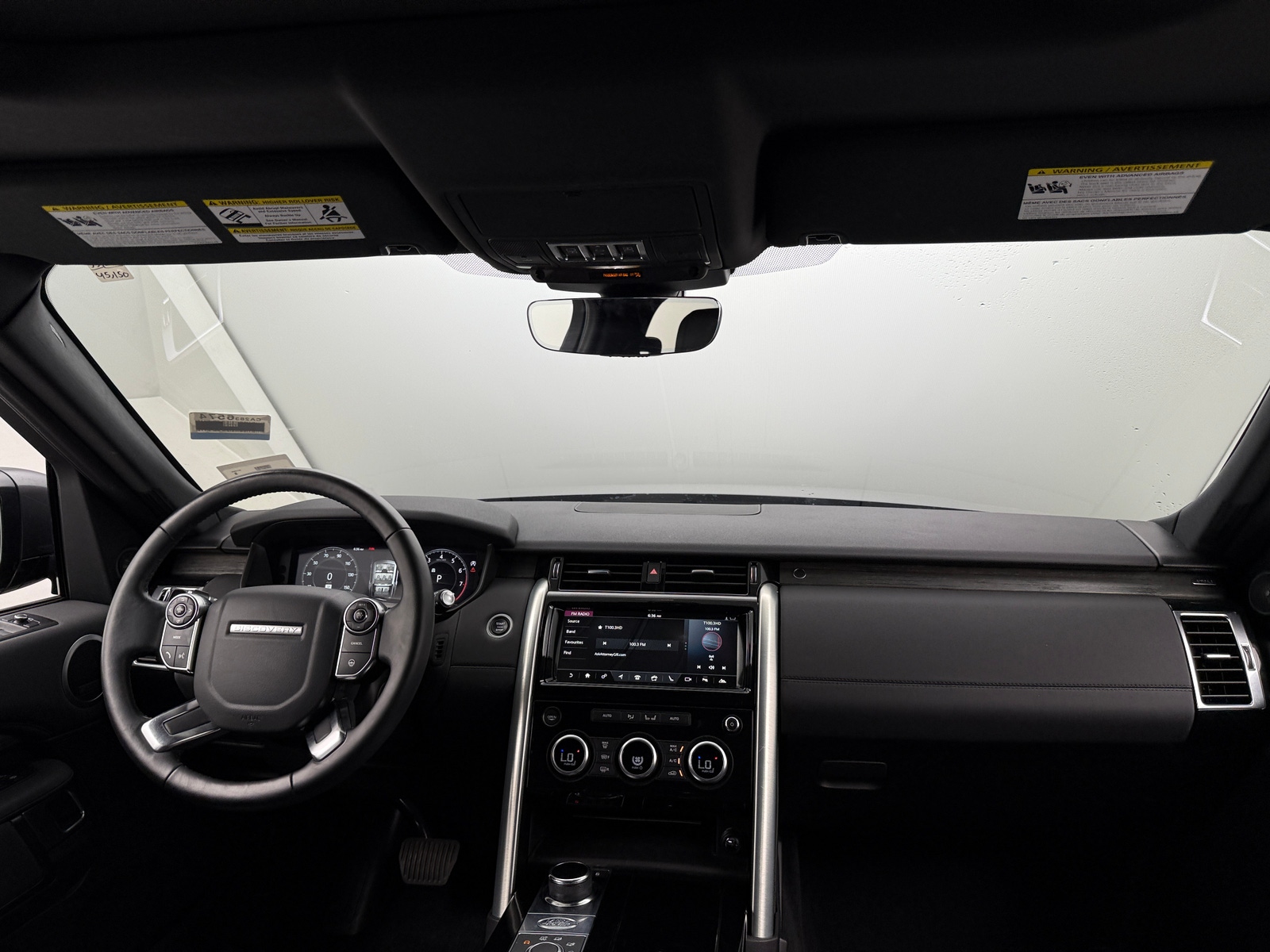 Thumbnail: 2018 Land Rover Discovery - 2