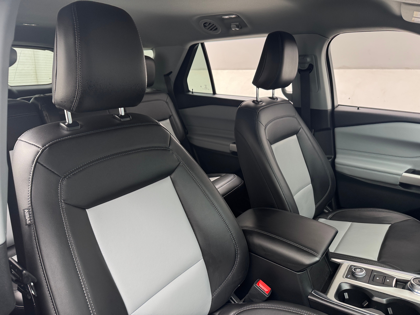 Thumbnail: 2022 Ford Explorer - 2