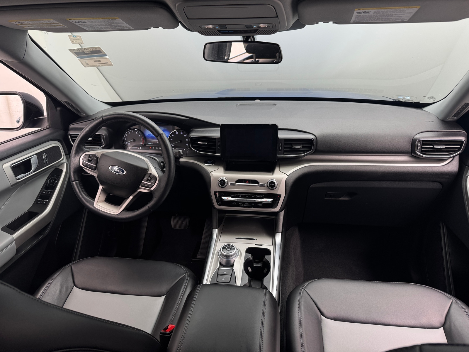 Thumbnail: 2022 Ford Explorer - 3