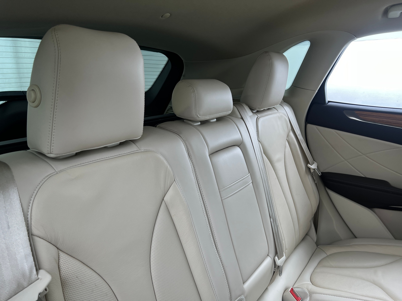 Thumbnail: 2016 Lincoln MKC - 5