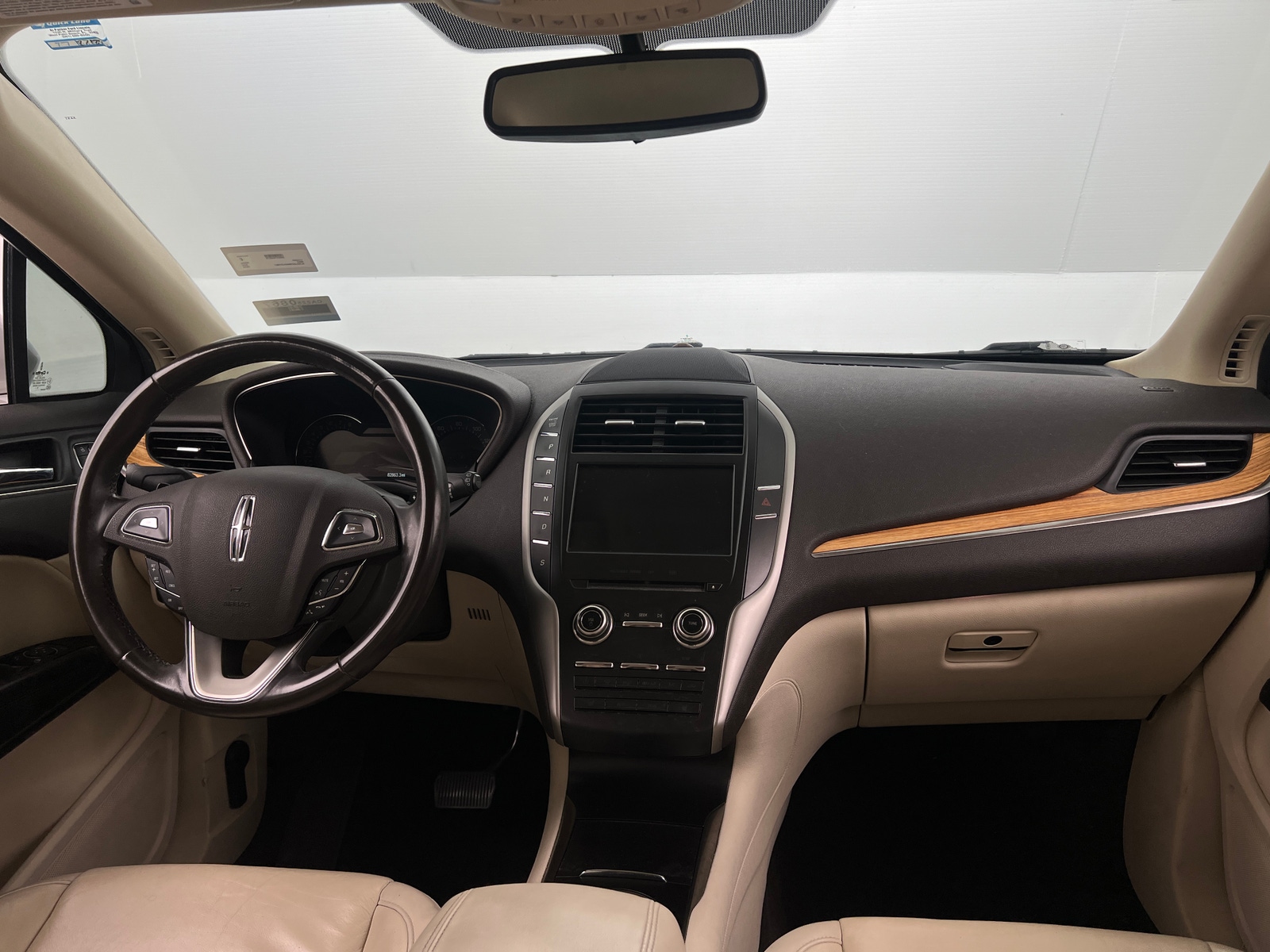 Thumbnail: 2016 Lincoln MKC - 2