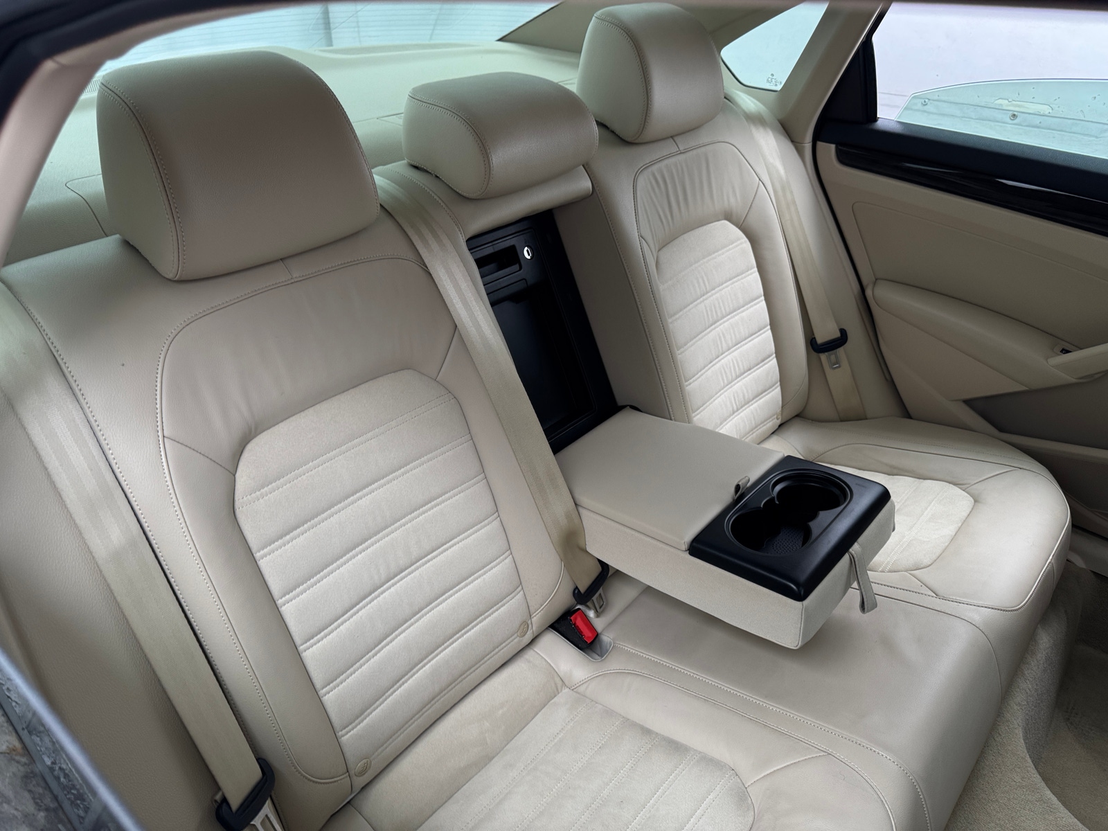 Thumbnail: 2014 Volkswagen Passat - 5