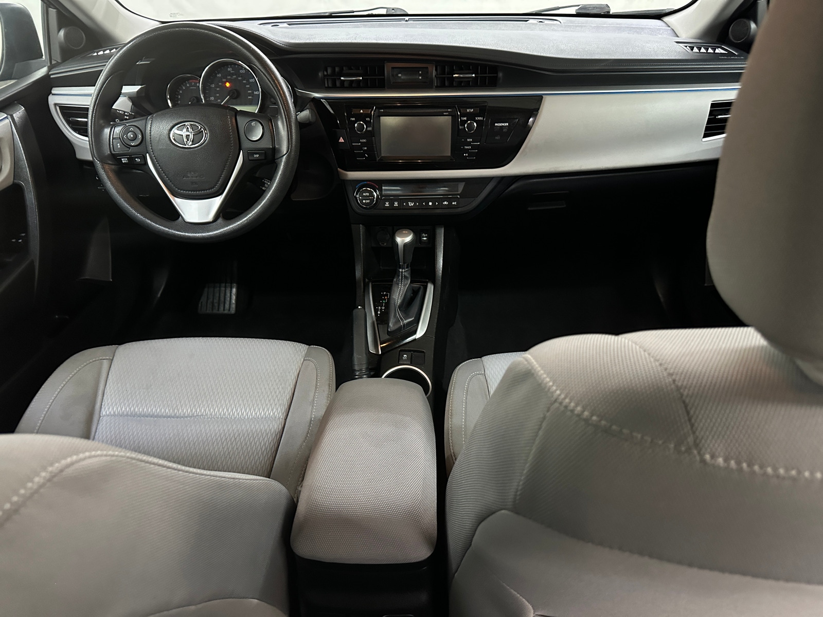 Thumbnail: 2016 Toyota Corolla - 3
