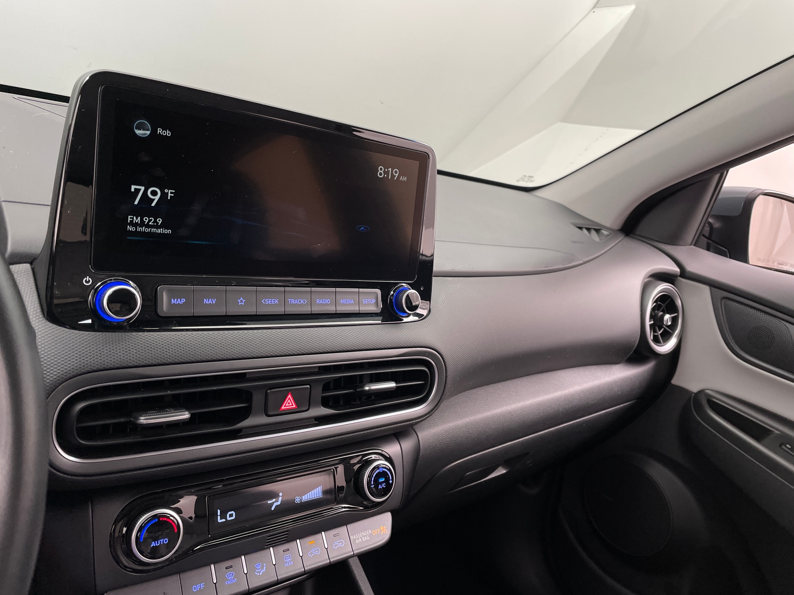 Thumbnail: 2022 Hyundai Kona - 4