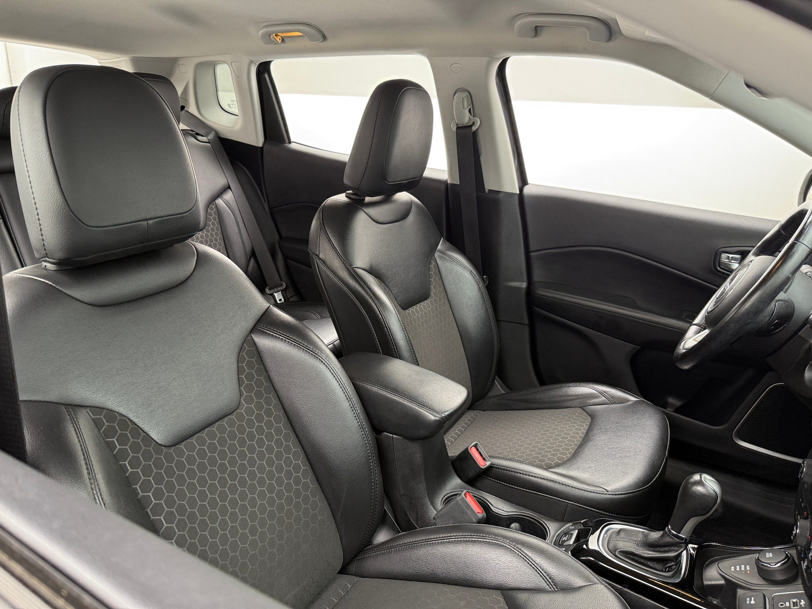 Thumbnail: 2020 Jeep Compass - 2