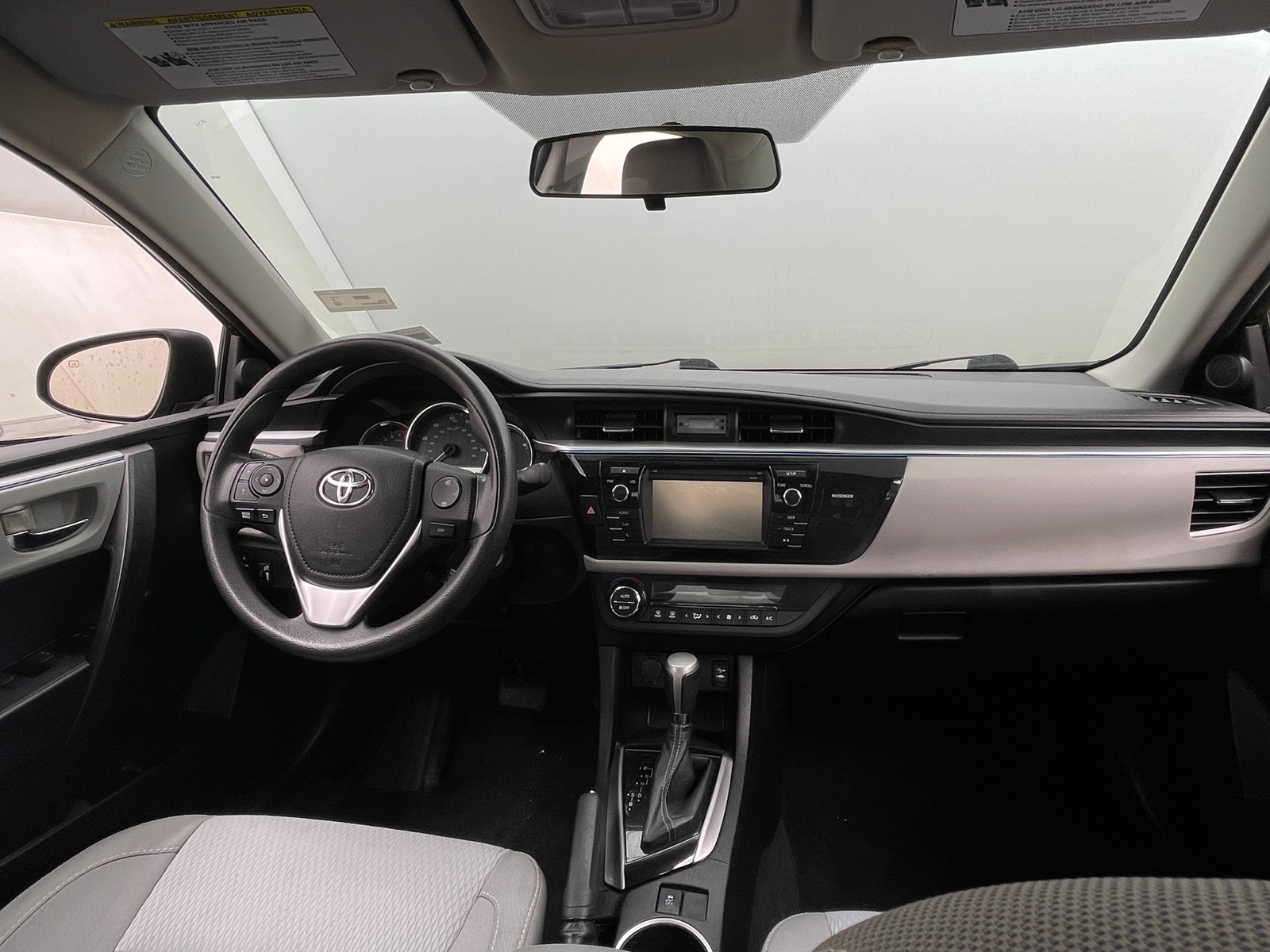 Thumbnail: 2015 Toyota Corolla - 3