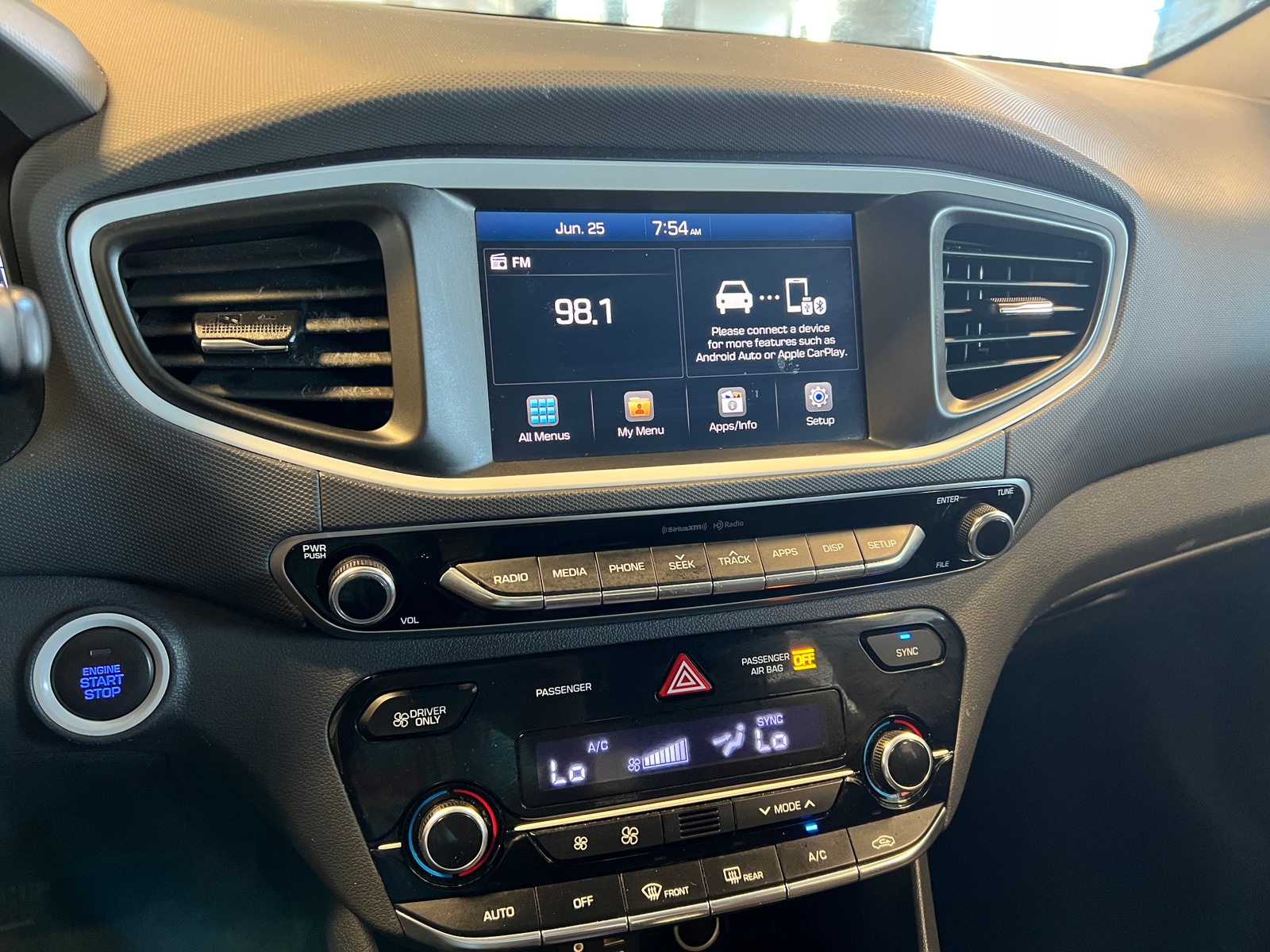 Thumbnail: 2018 Hyundai Ioniq - 4