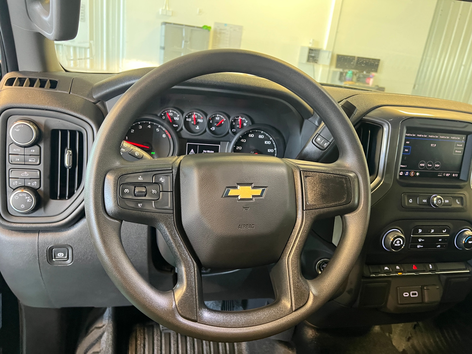 Thumbnail: 2025 Chevrolet Silverado 1500 - 4