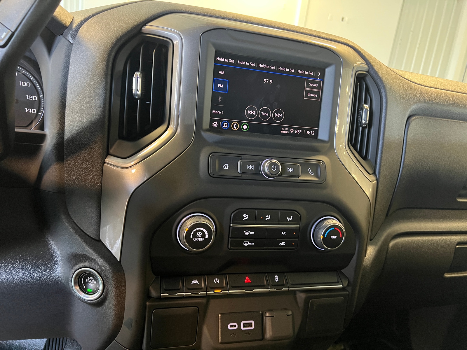 Thumbnail: 2025 Chevrolet Silverado 1500 - 3