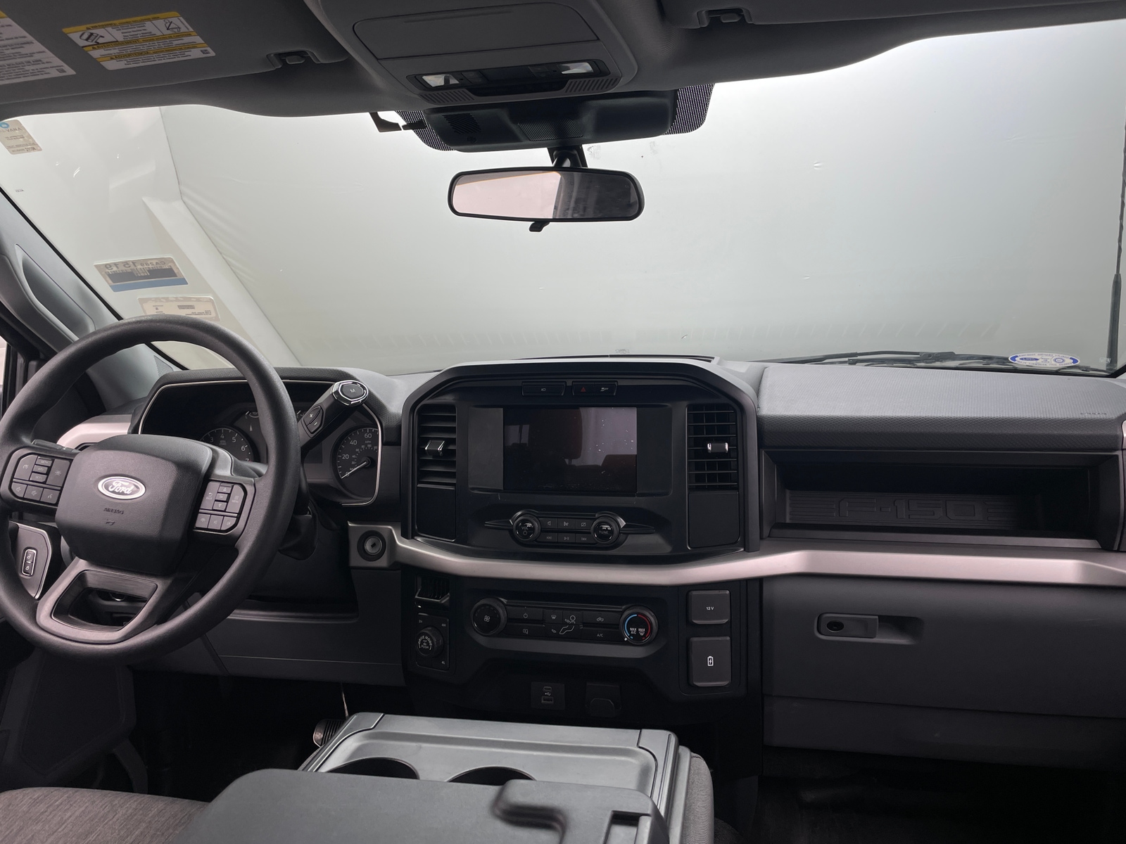 Thumbnail: 2022 Ford Econoline - 3