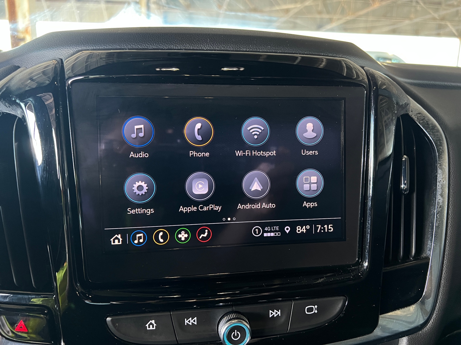 Thumbnail: 2023 Chevrolet Traverse - 3