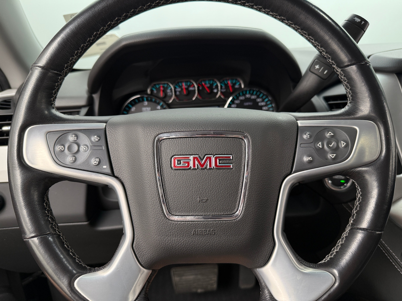 Thumbnail: 2020 GMC Yukon XL - 4