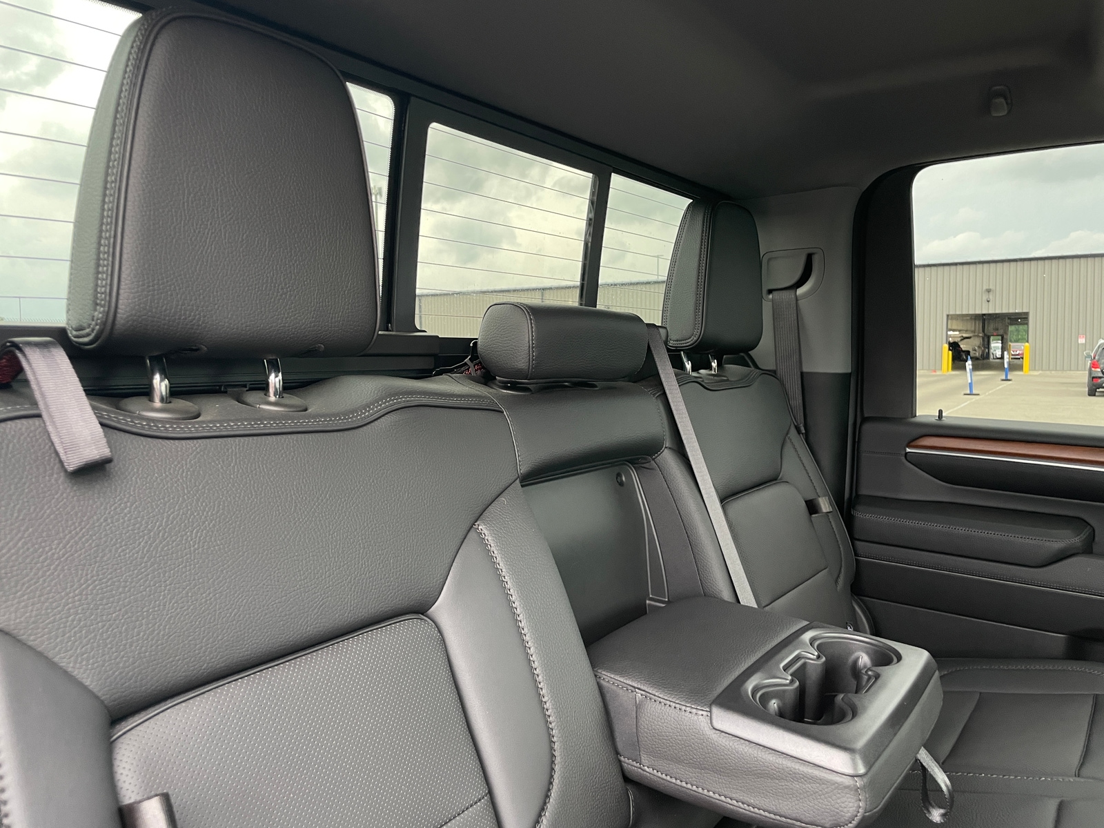 Thumbnail: 2024 GMC Sierra 2500 - 5