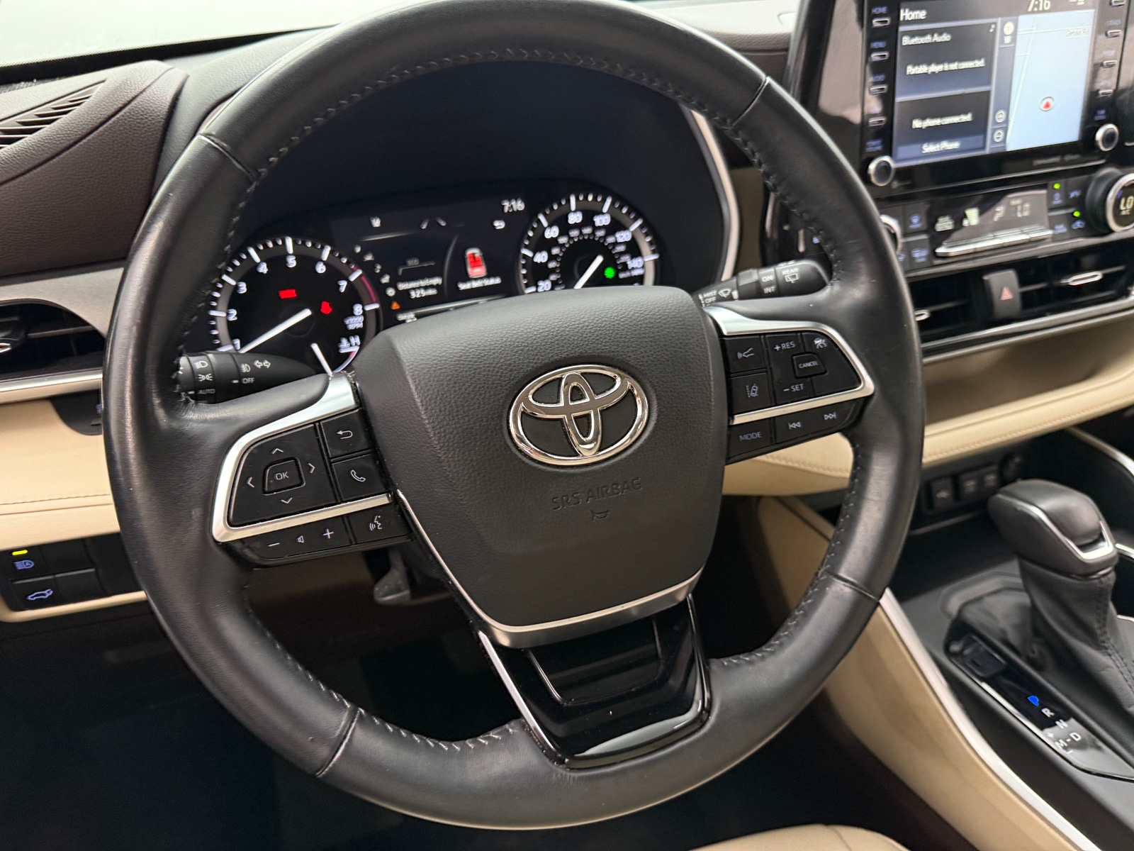 Thumbnail: 2021 Toyota Highlander - 4