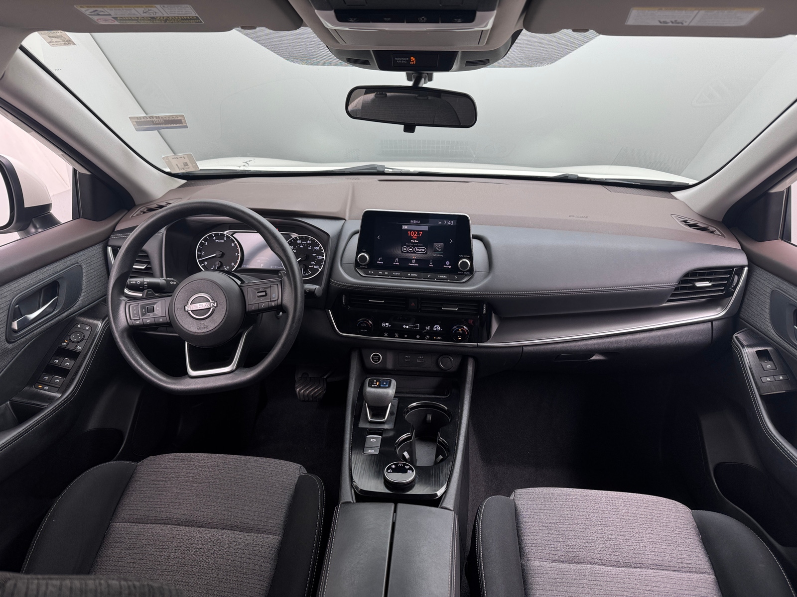 Thumbnail: 2022 Nissan Rogue - 3