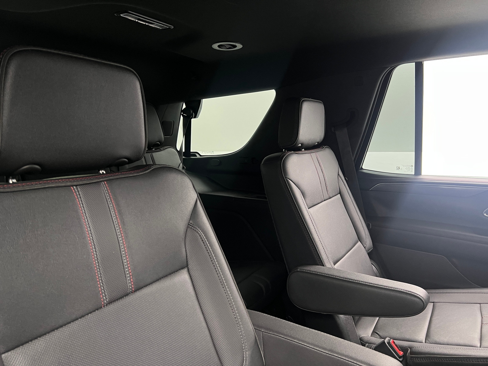 Thumbnail: 2022 Chevrolet Tahoe - 5