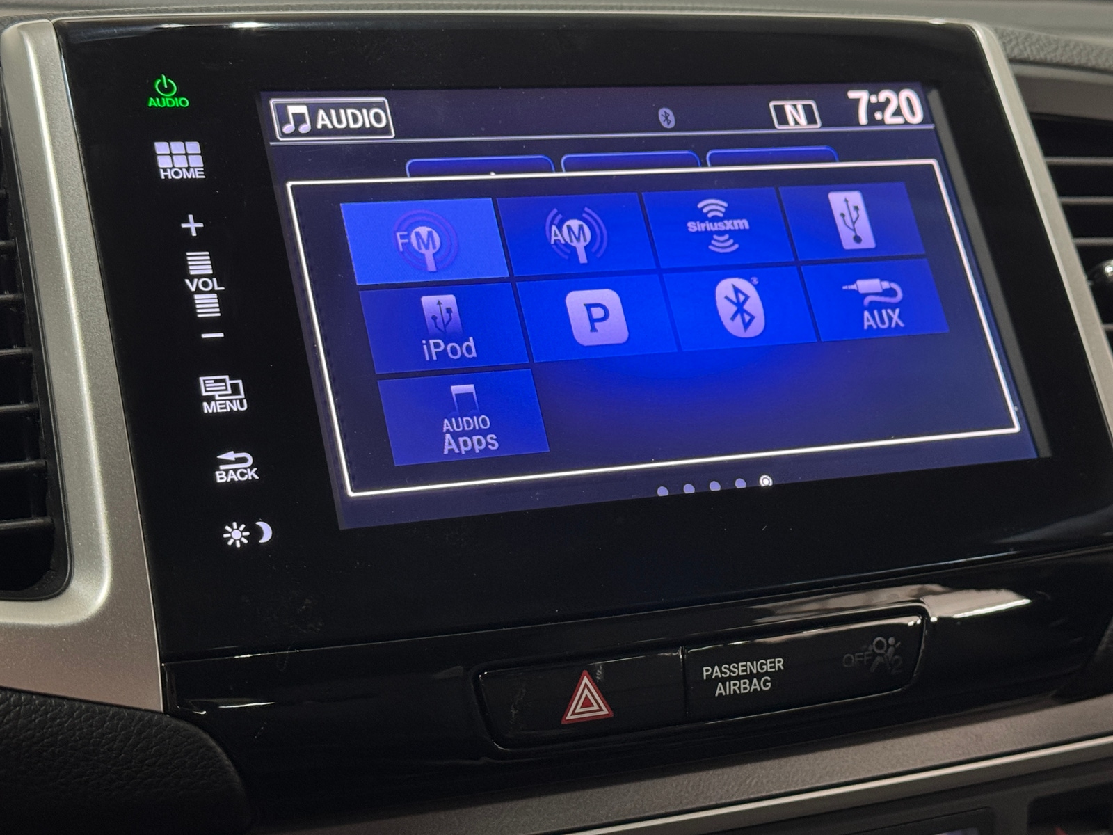 Thumbnail: 2016 Honda Pilot - 3