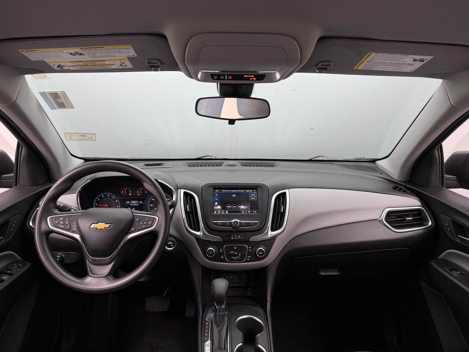 Thumbnail: 2022 Chevrolet Equinox - 3