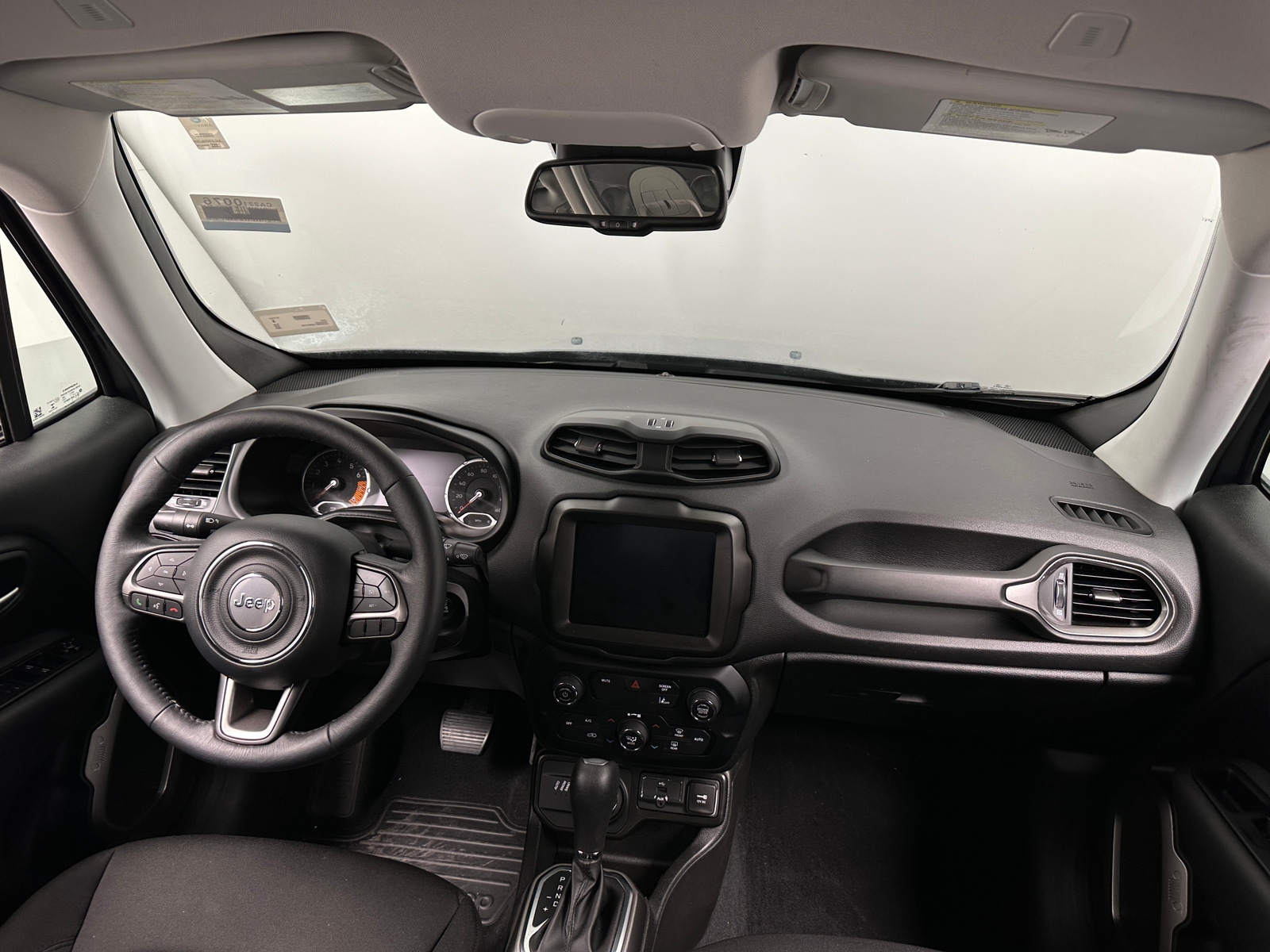 Thumbnail: 2022 Jeep Renegade - 3