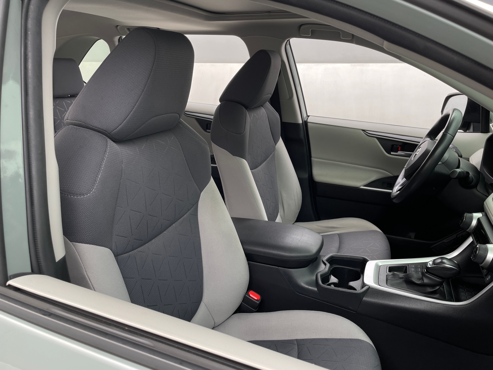 Thumbnail: 2020 Toyota RAV4 - 2