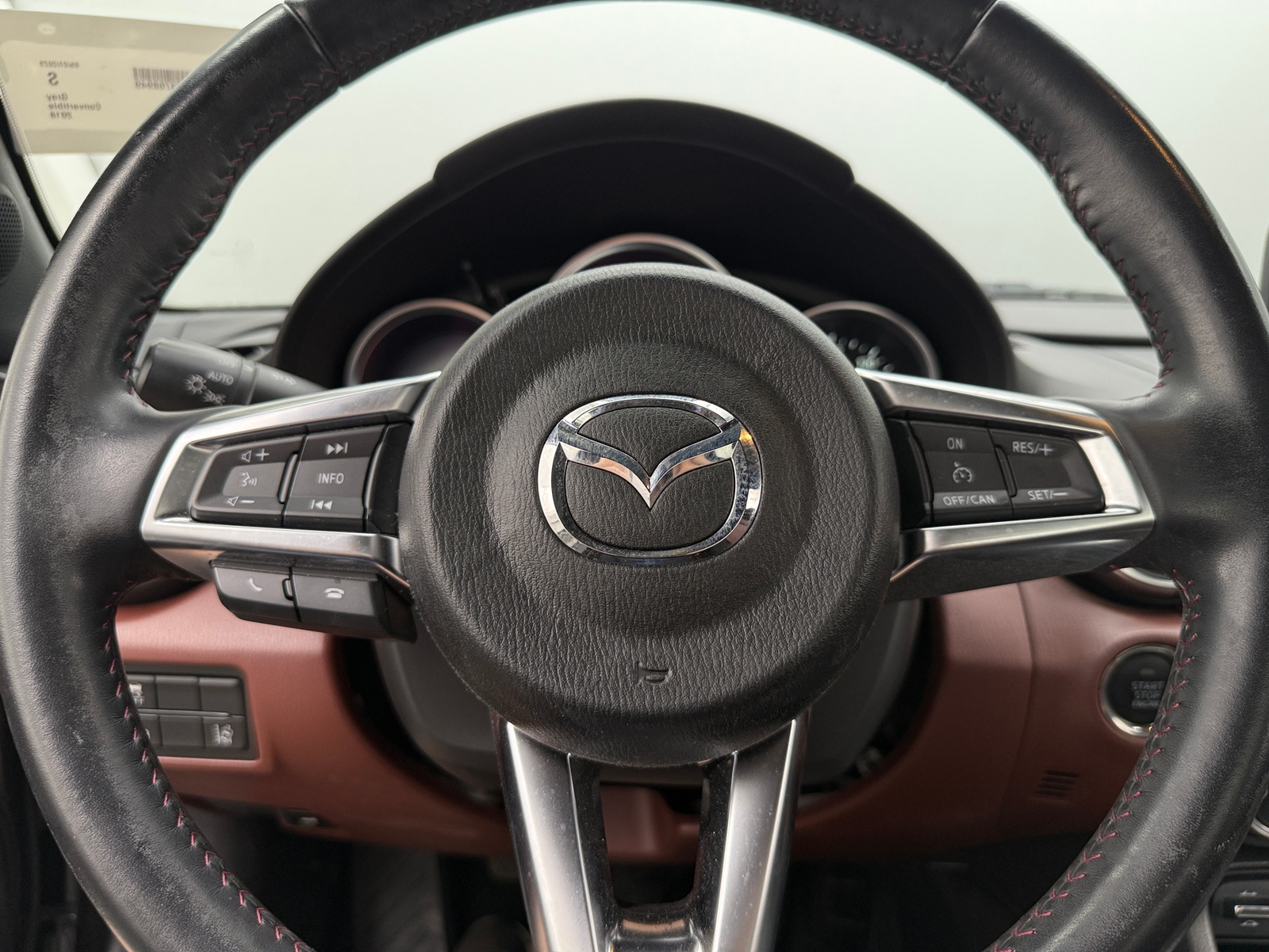 Thumbnail: 2018 Mazda MX-5 Miata - 4