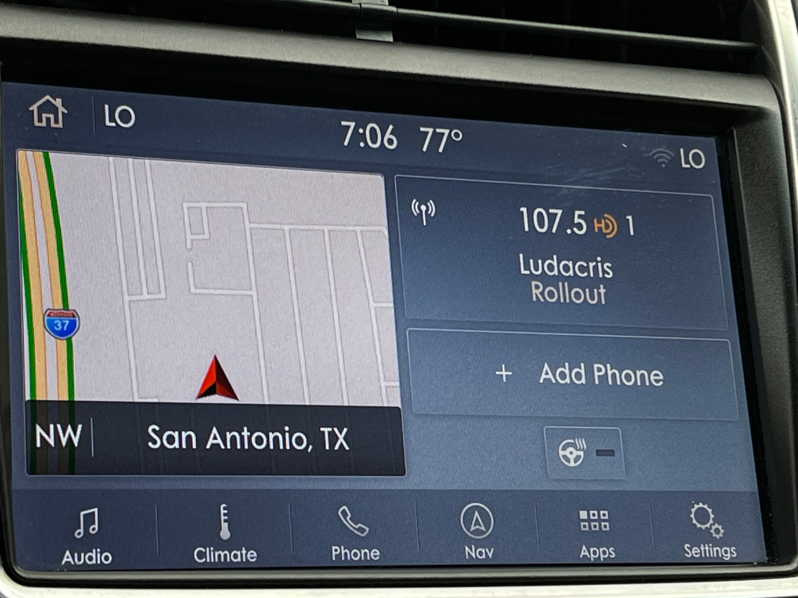 Thumbnail: 2019 Lincoln Nautilus - 3