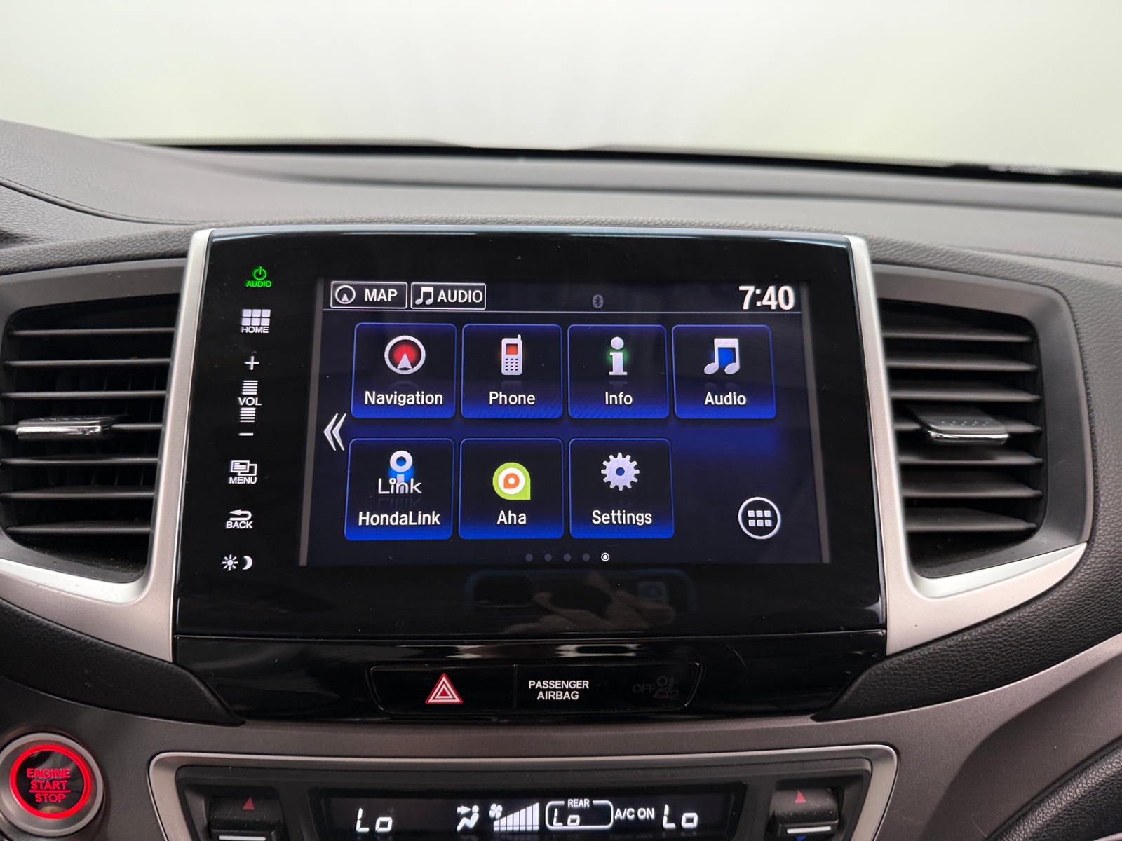 Thumbnail: 2016 Honda Pilot - 3