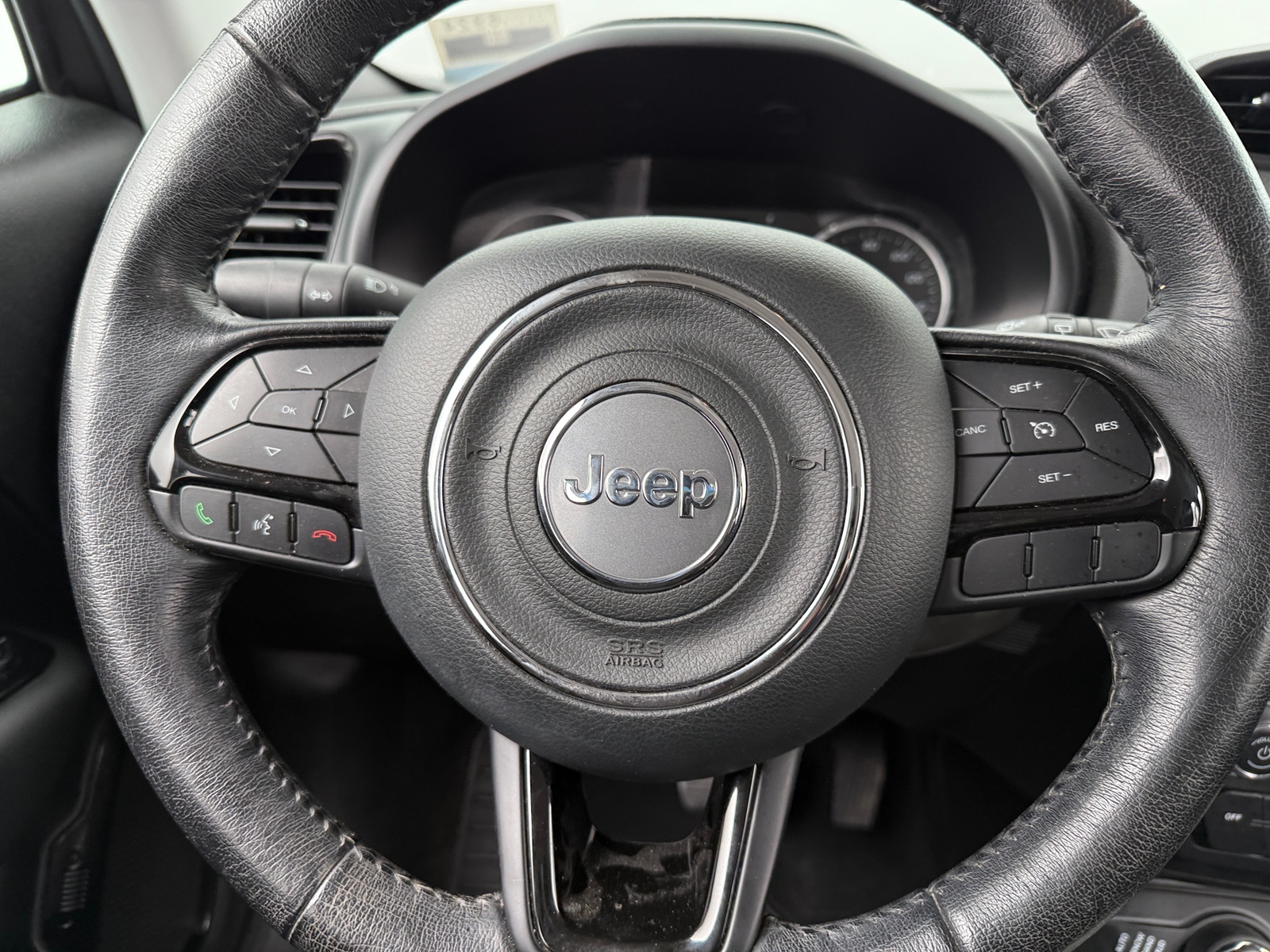 Thumbnail: 2020 Jeep Renegade - 5