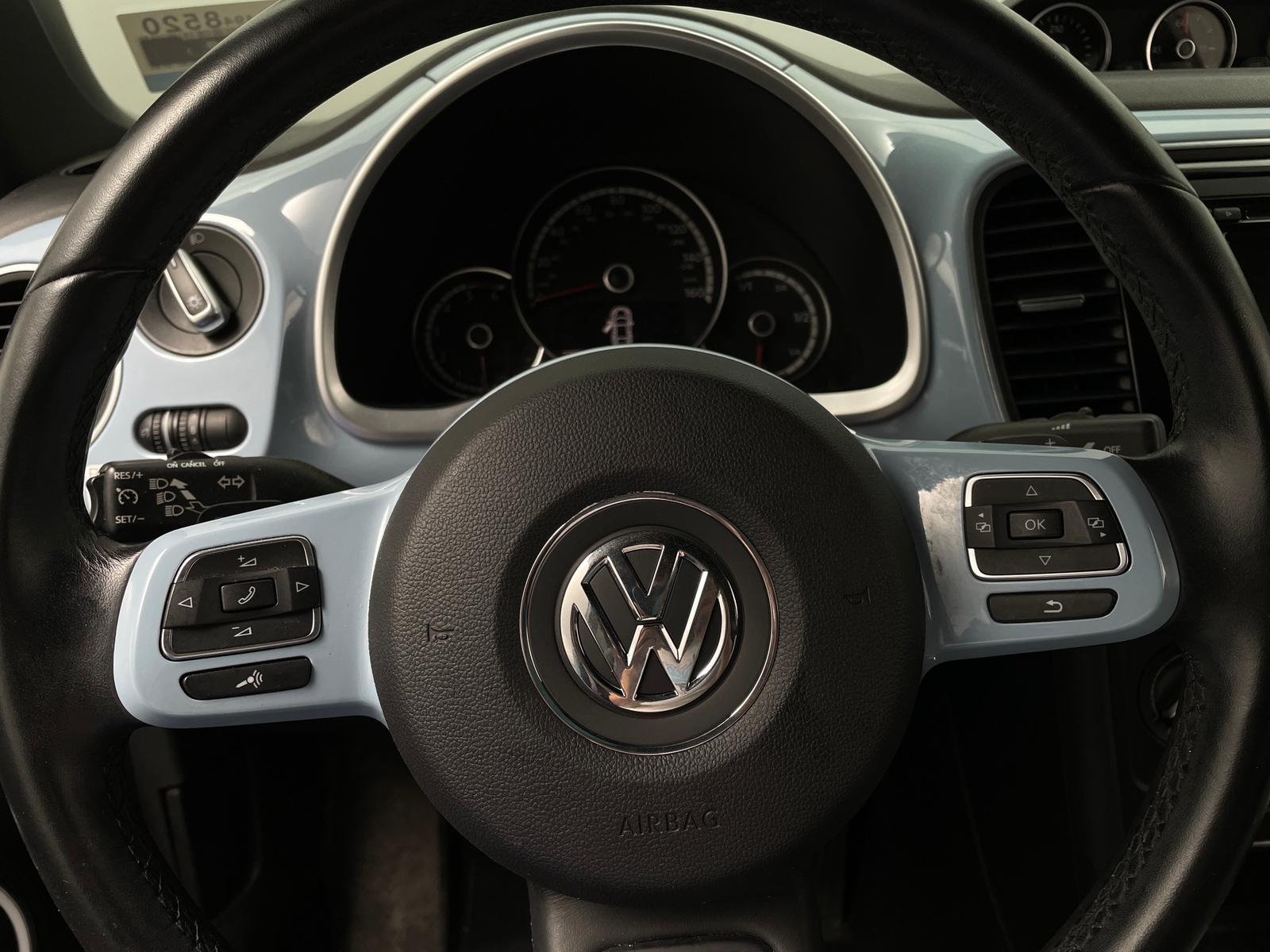 Thumbnail: 2014 Volkswagen Beetle - 4