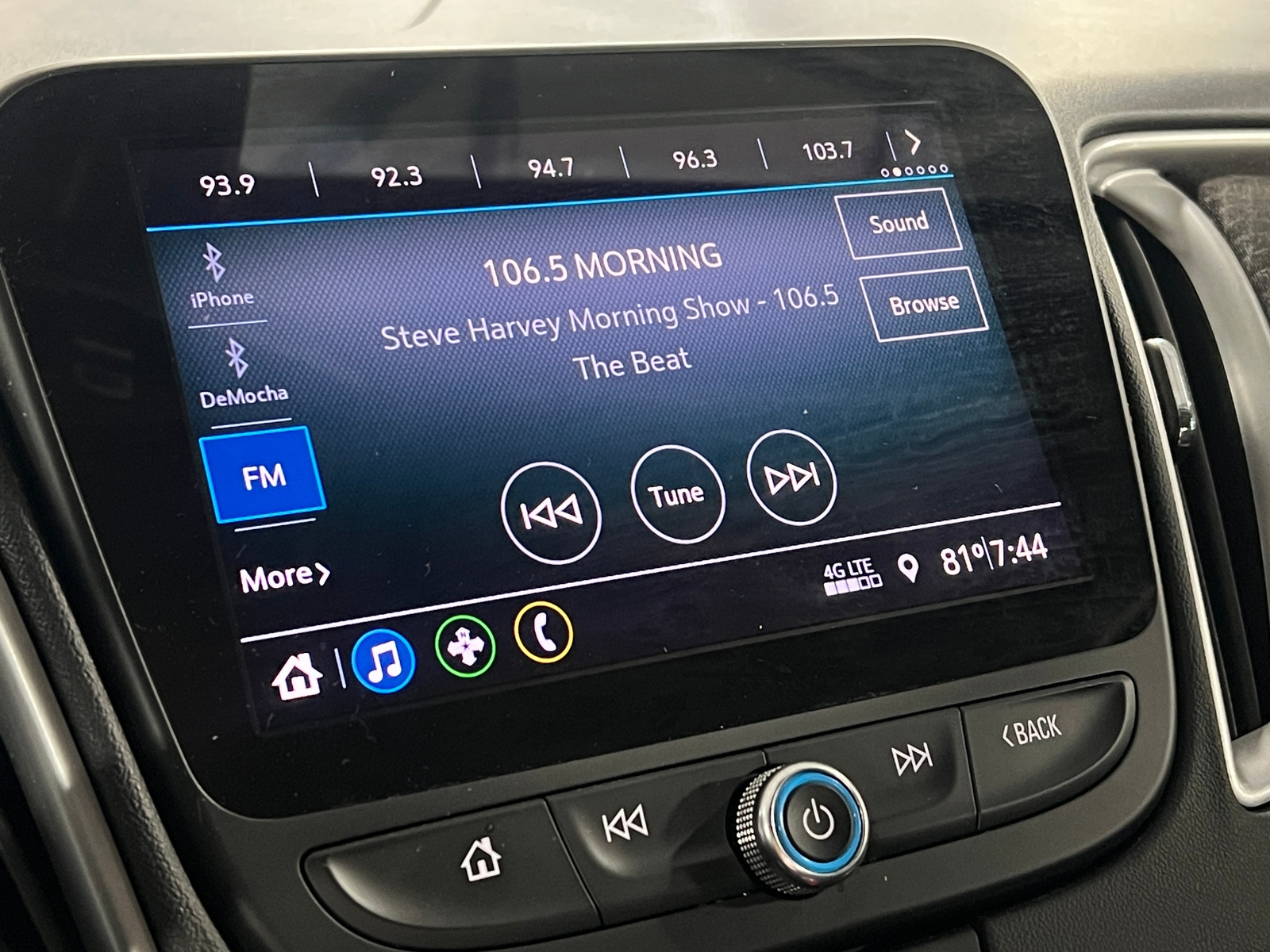 Thumbnail: 2019 Chevrolet Malibu - 4