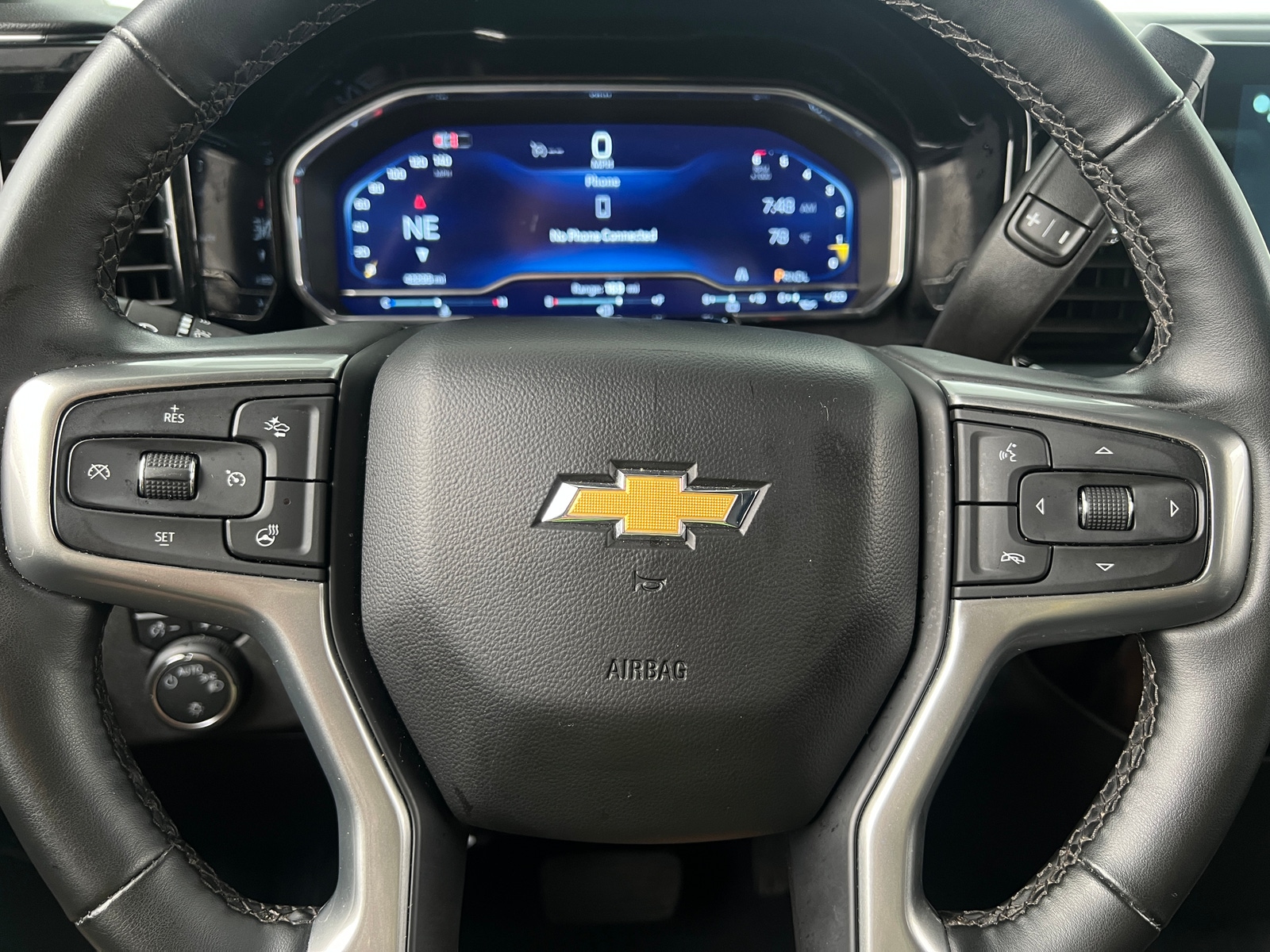 Thumbnail: 2024 Chevrolet Silverado 1500 - 5