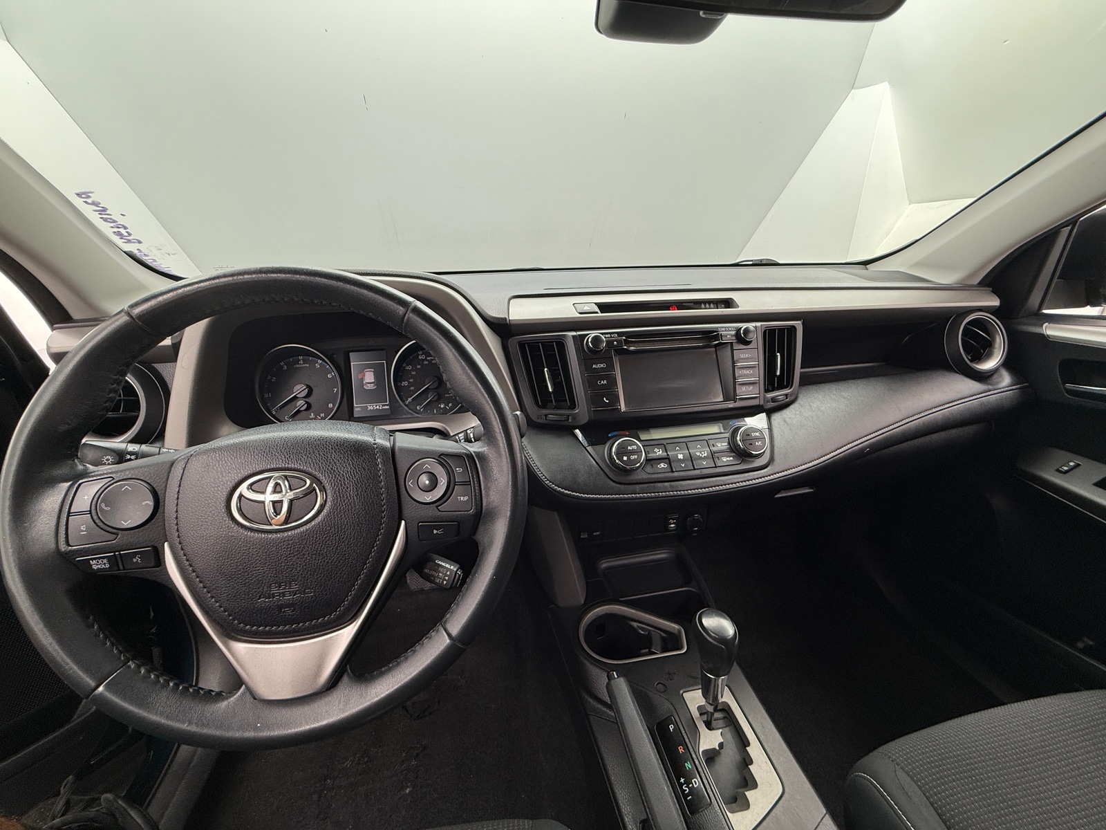 Thumbnail: 2018 Toyota RAV4 - 3