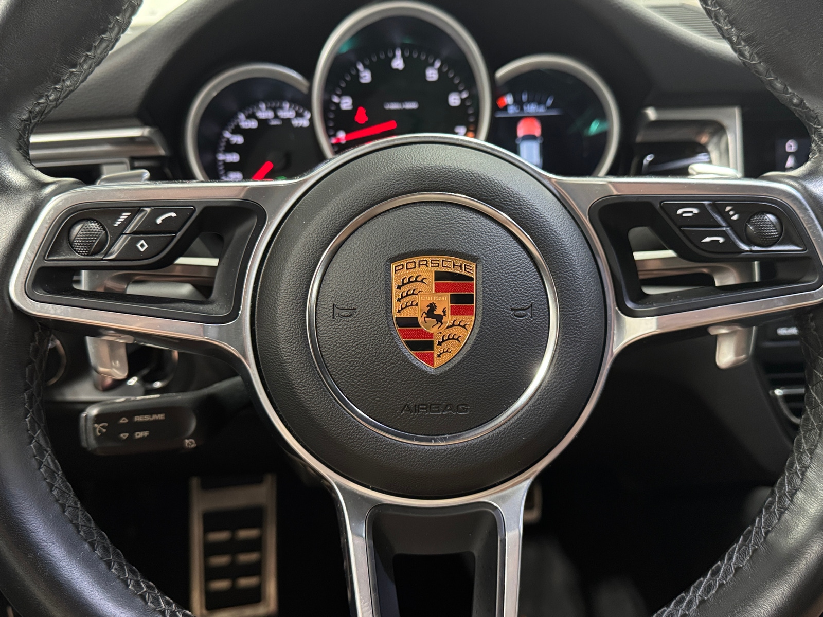 Thumbnail: 2019 Porsche Macan - 4