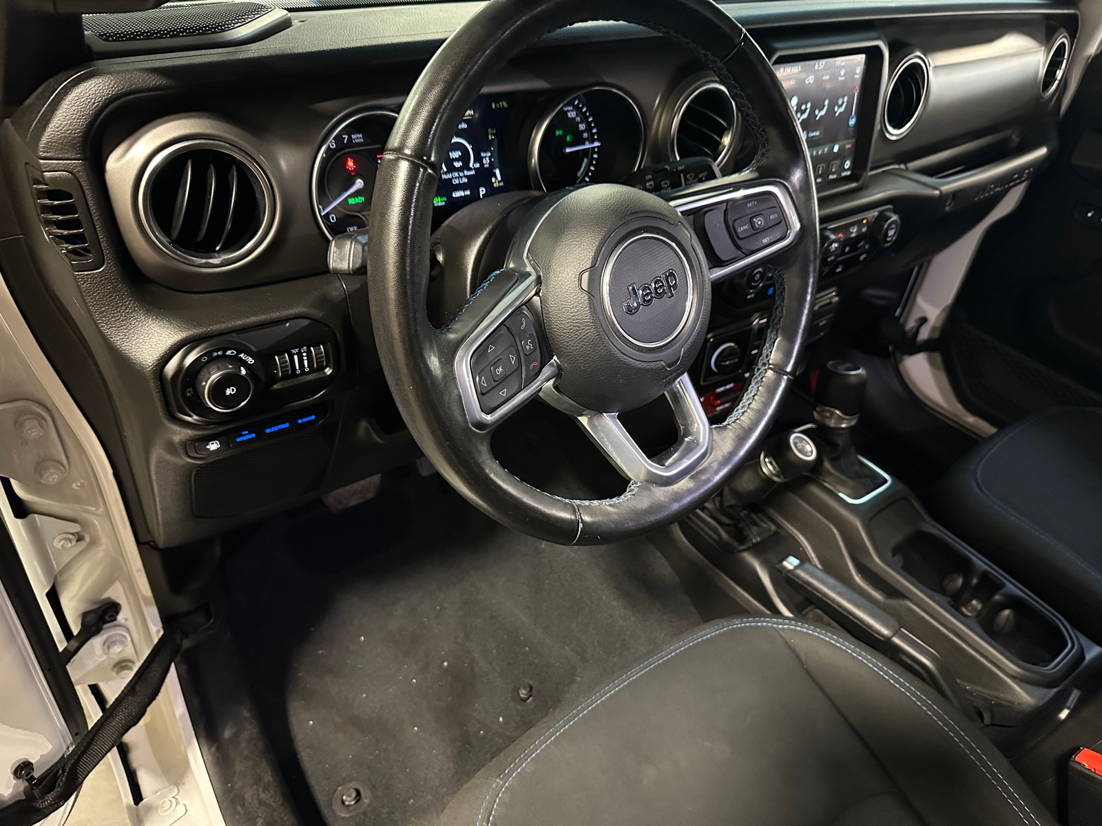 Thumbnail: 2022 Jeep Wrangler - 3