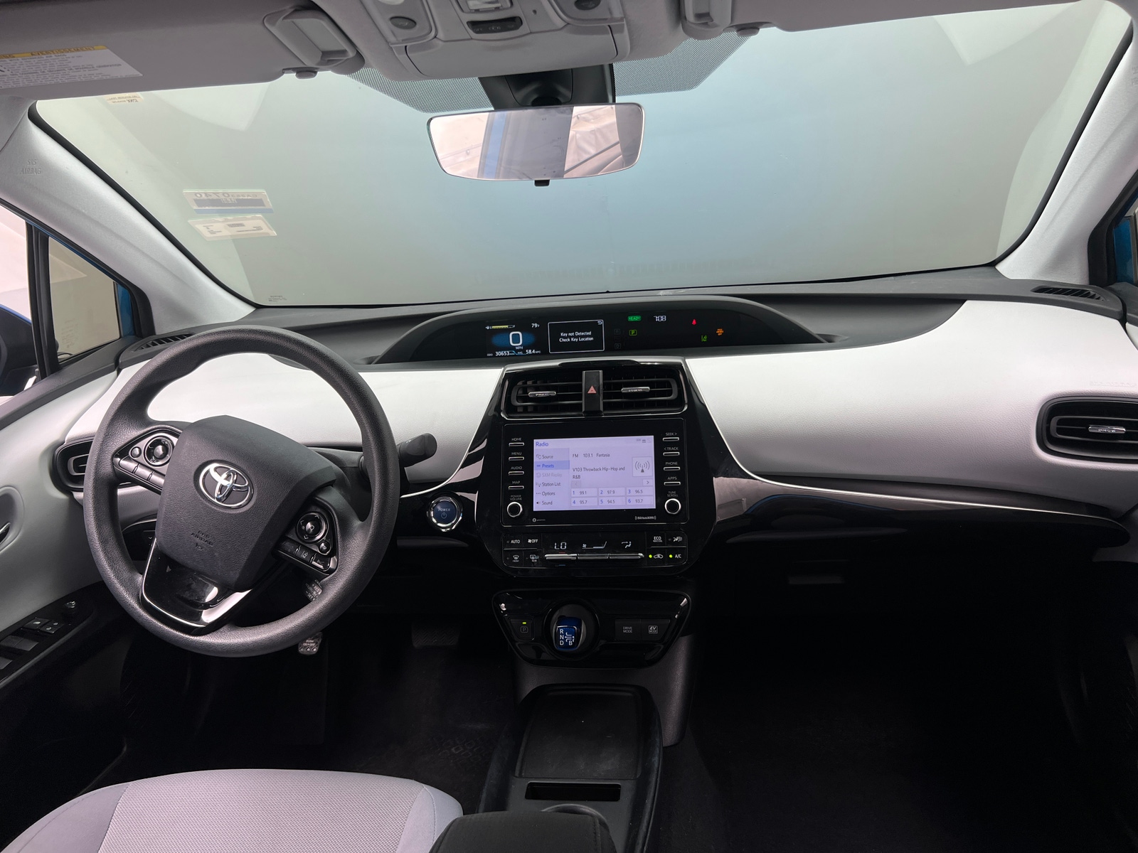Thumbnail: 2022 Toyota Prius - 3