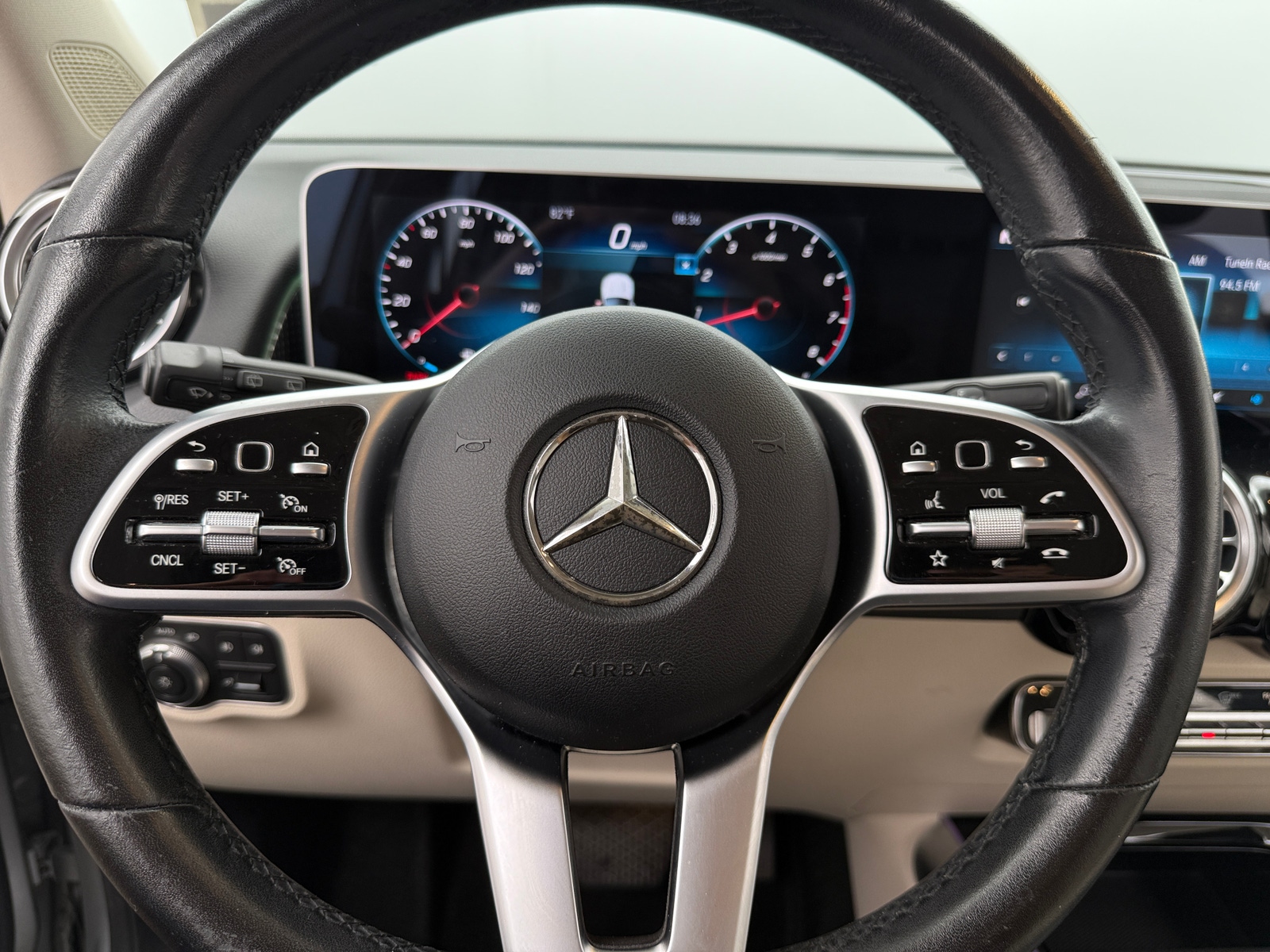 Thumbnail: 2021 Mercedes-Benz GLB - 5