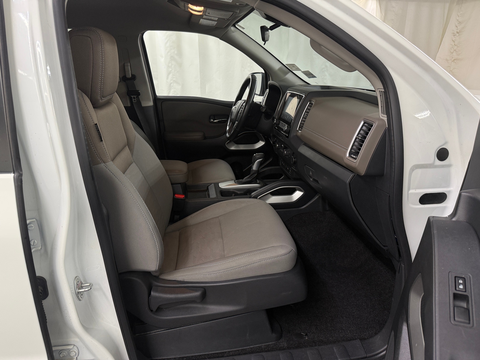 Thumbnail: 2022 Nissan Frontier - 2