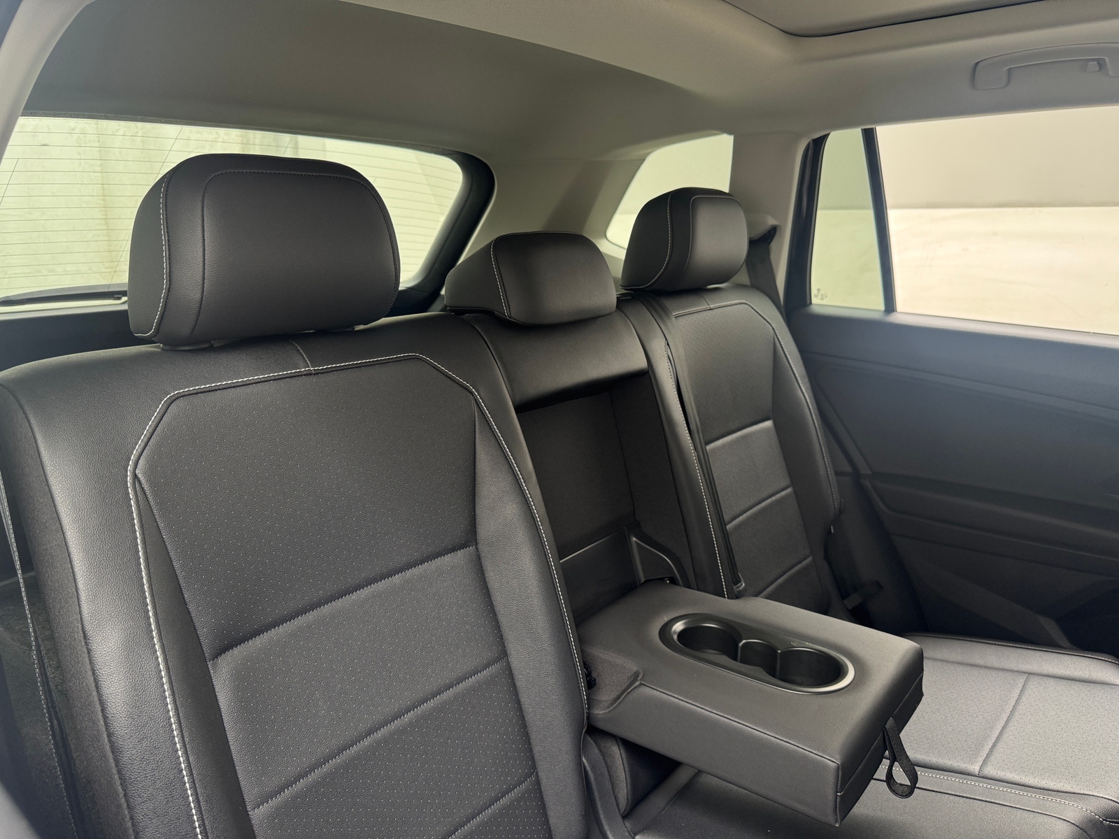 Thumbnail: 2021 Volkswagen Tiguan - 5