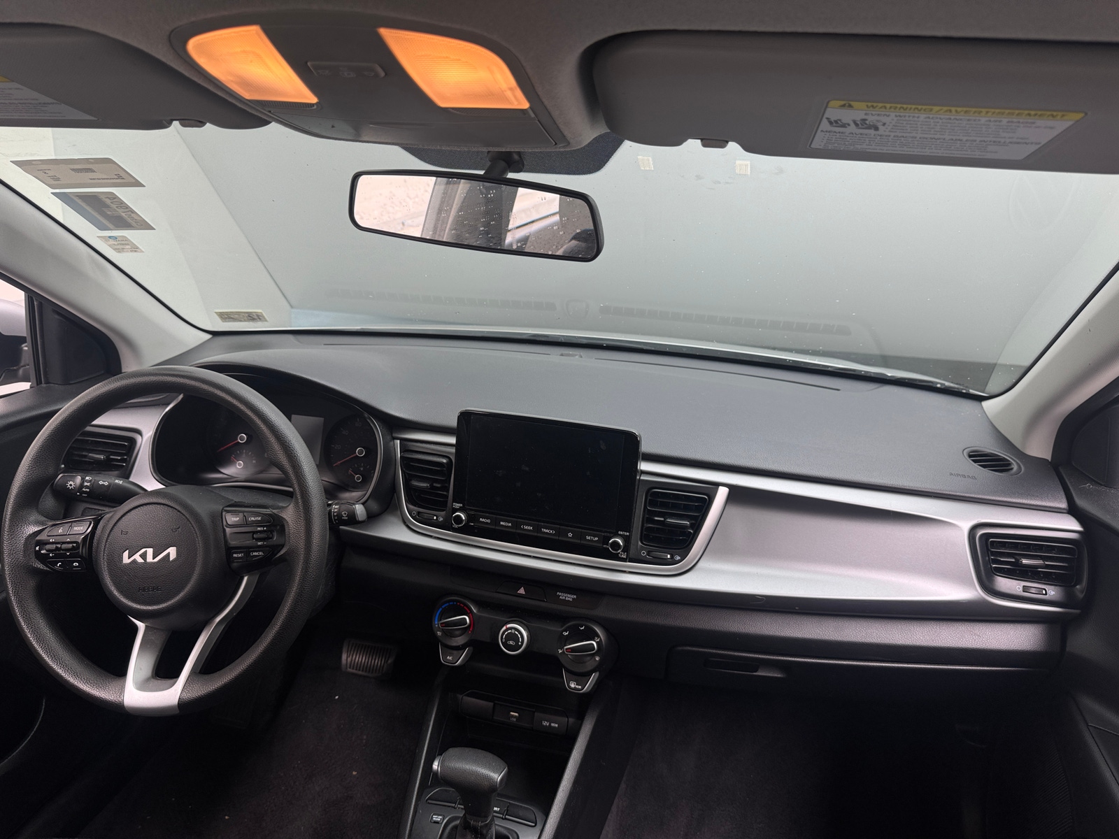 Thumbnail: 2022 Kia Rio - 3