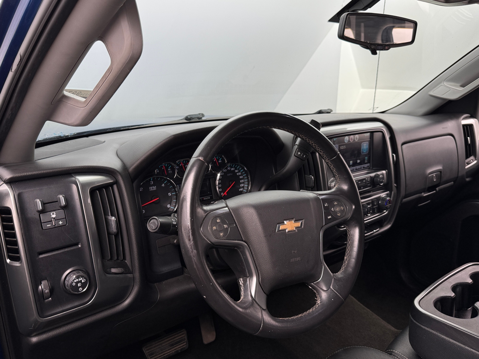 Thumbnail: 2015 Chevrolet Silverado 1500 - 3