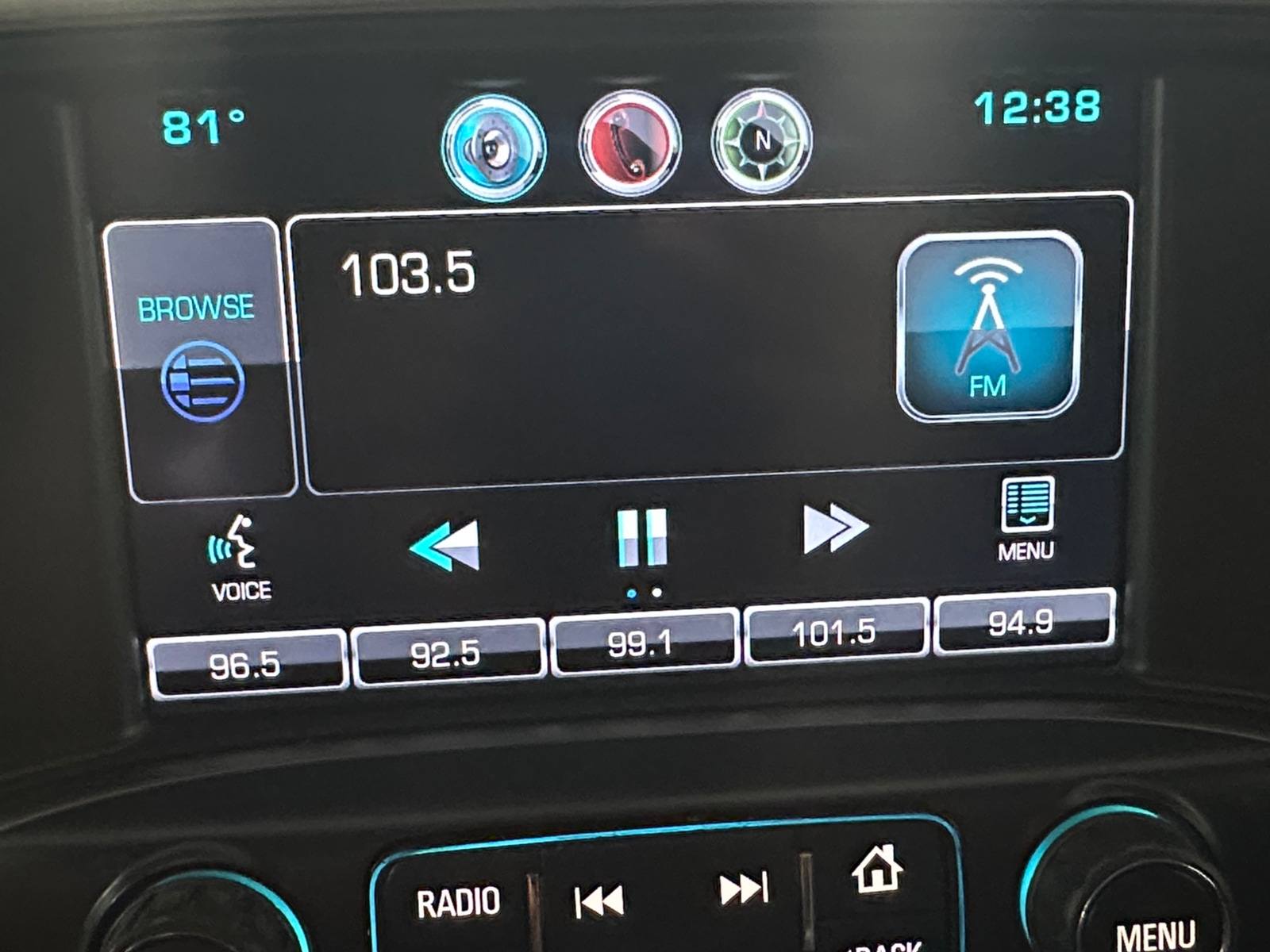 Thumbnail: 2015 Chevrolet Silverado 1500 - 4