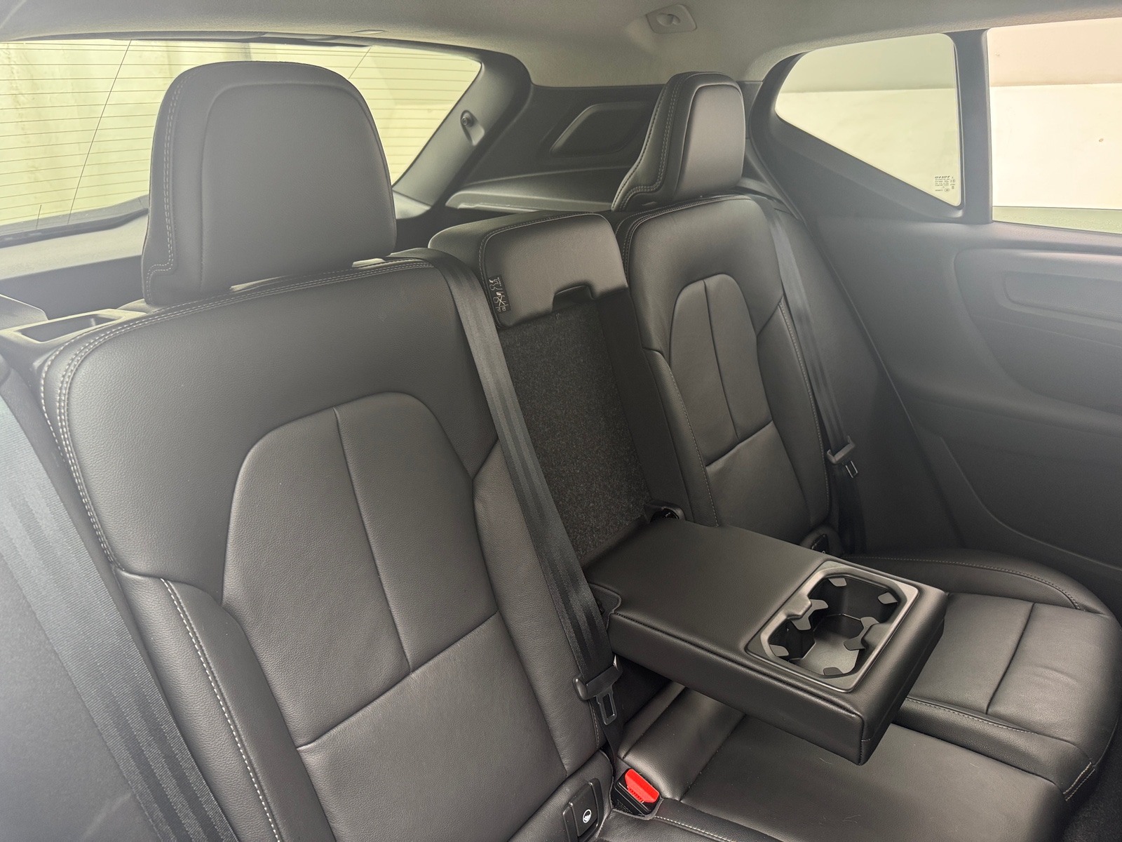 Thumbnail: 2021 Volvo XC40 - 5