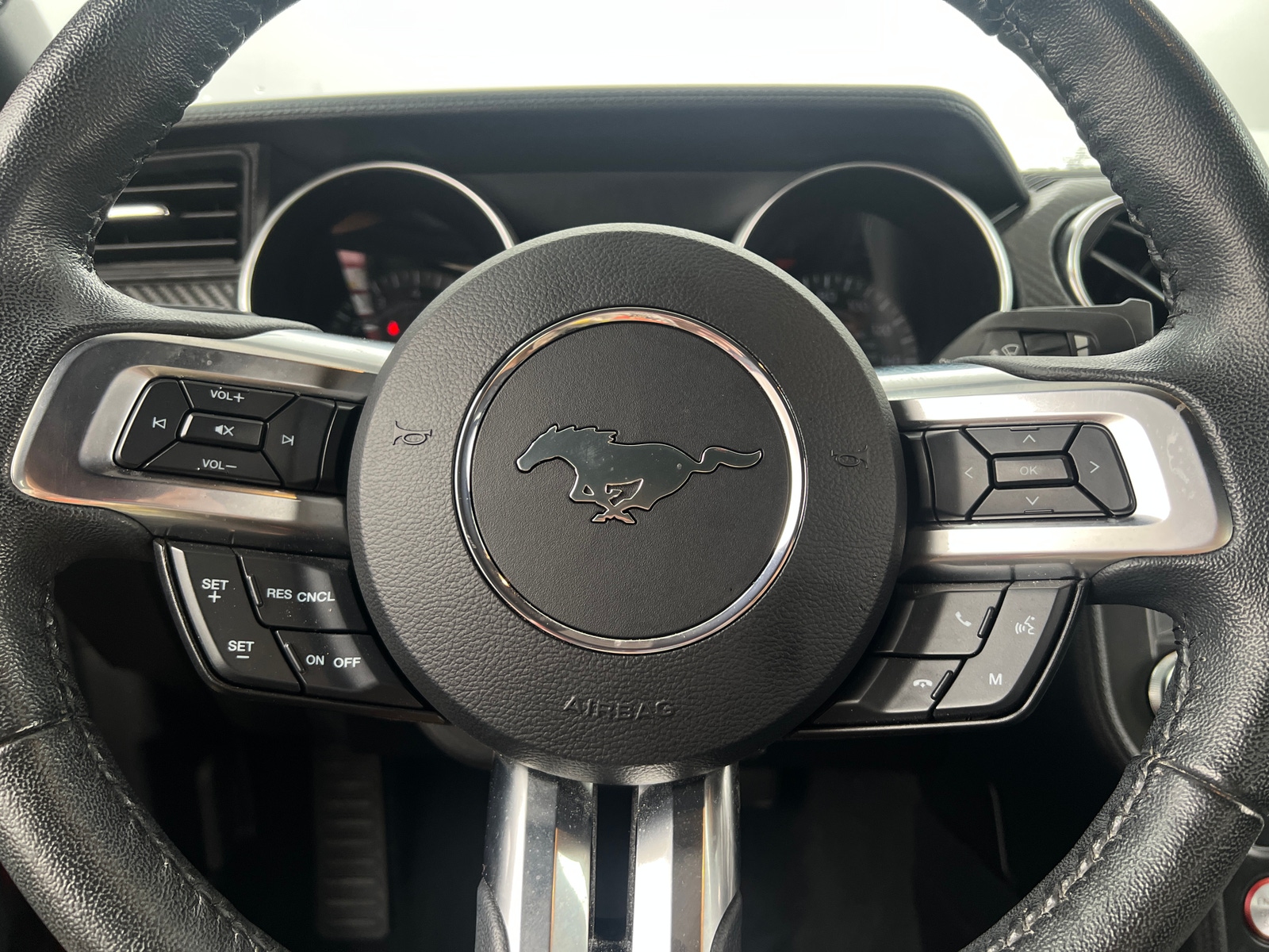 Thumbnail: 2022 Ford Mustang - 4