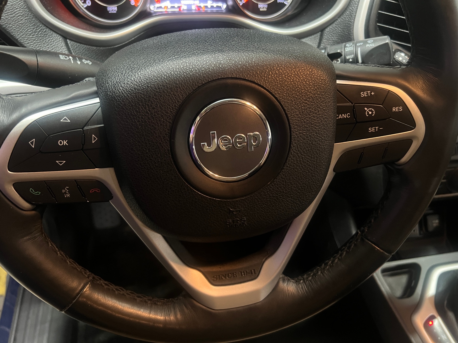 Thumbnail: 2015 Jeep Cherokee - 4