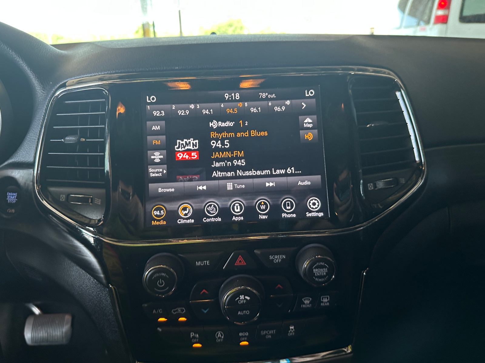 Thumbnail: 2020 Jeep Grand Cherokee - 4