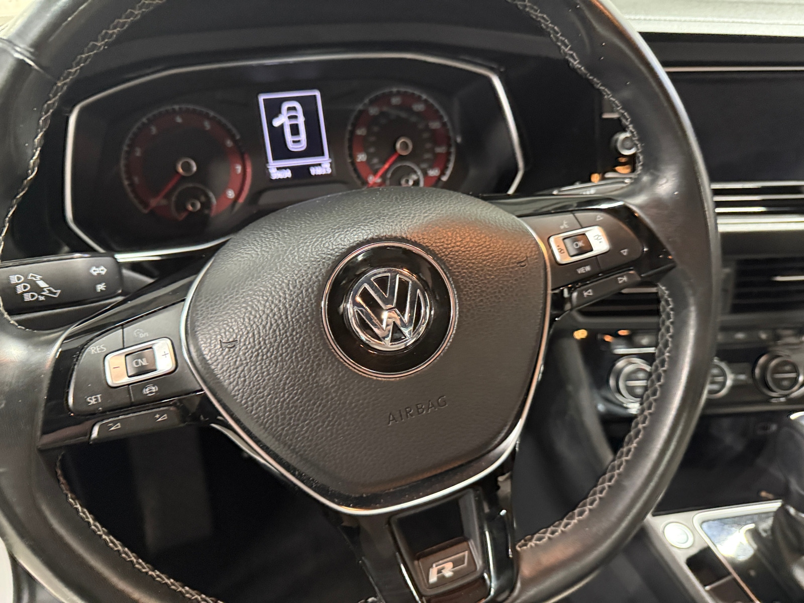 Thumbnail: 2019 Volkswagen Jetta - 4