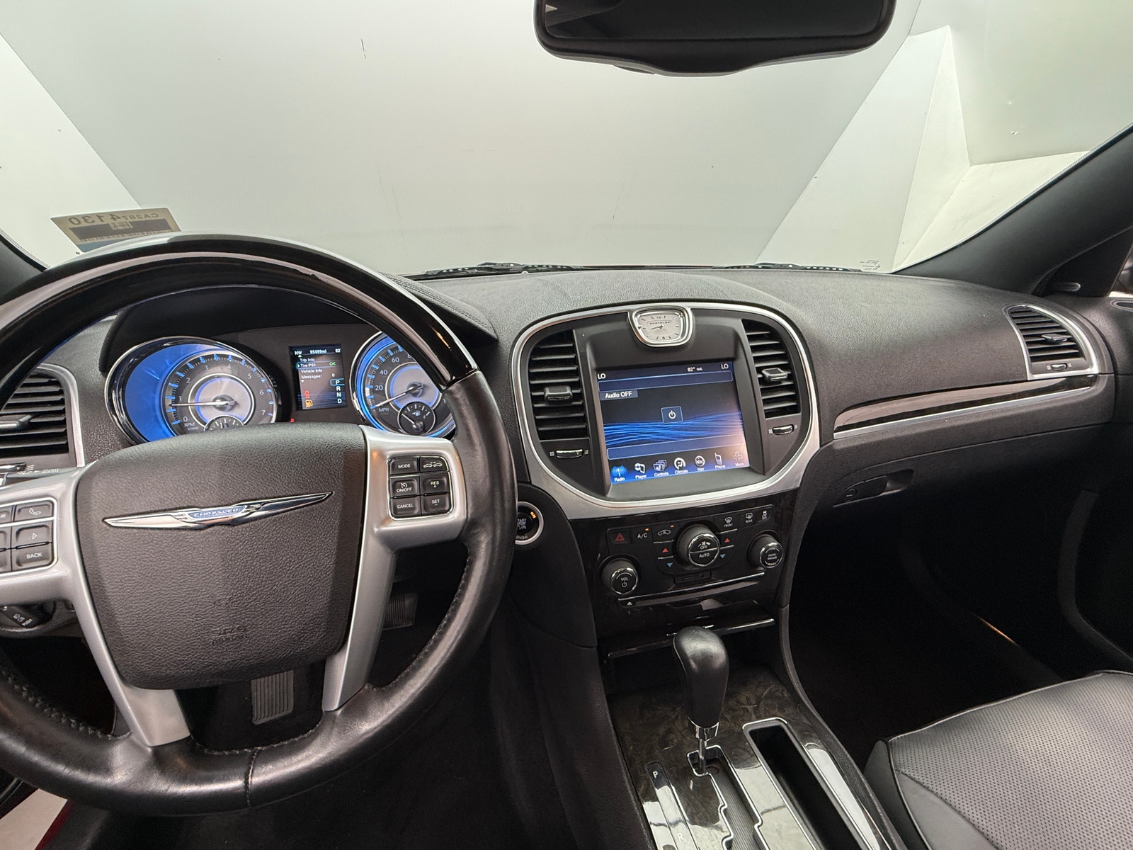 Thumbnail: 2014 Chrysler 300 - 2
