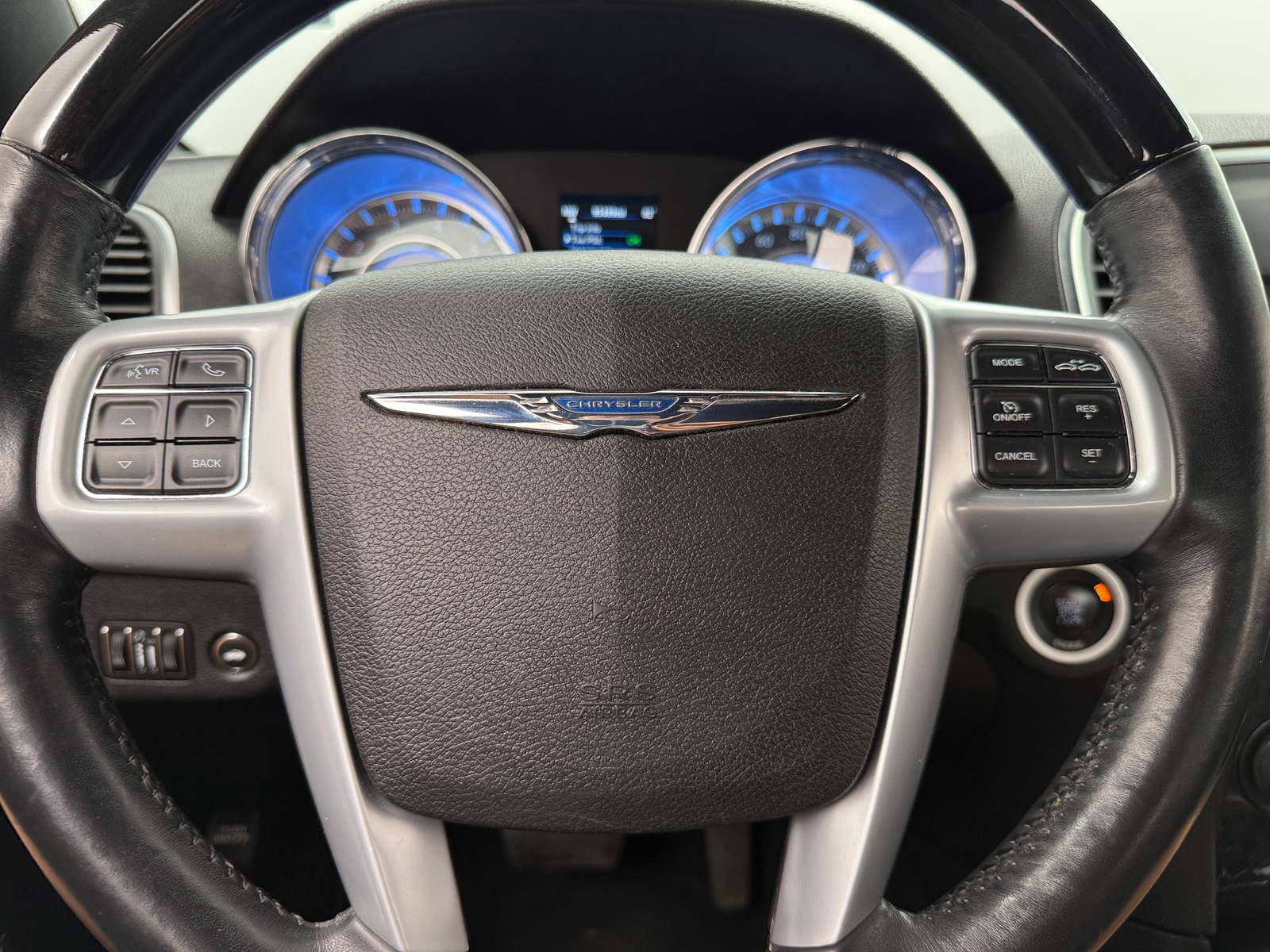 Thumbnail: 2014 Chrysler 300 - 4