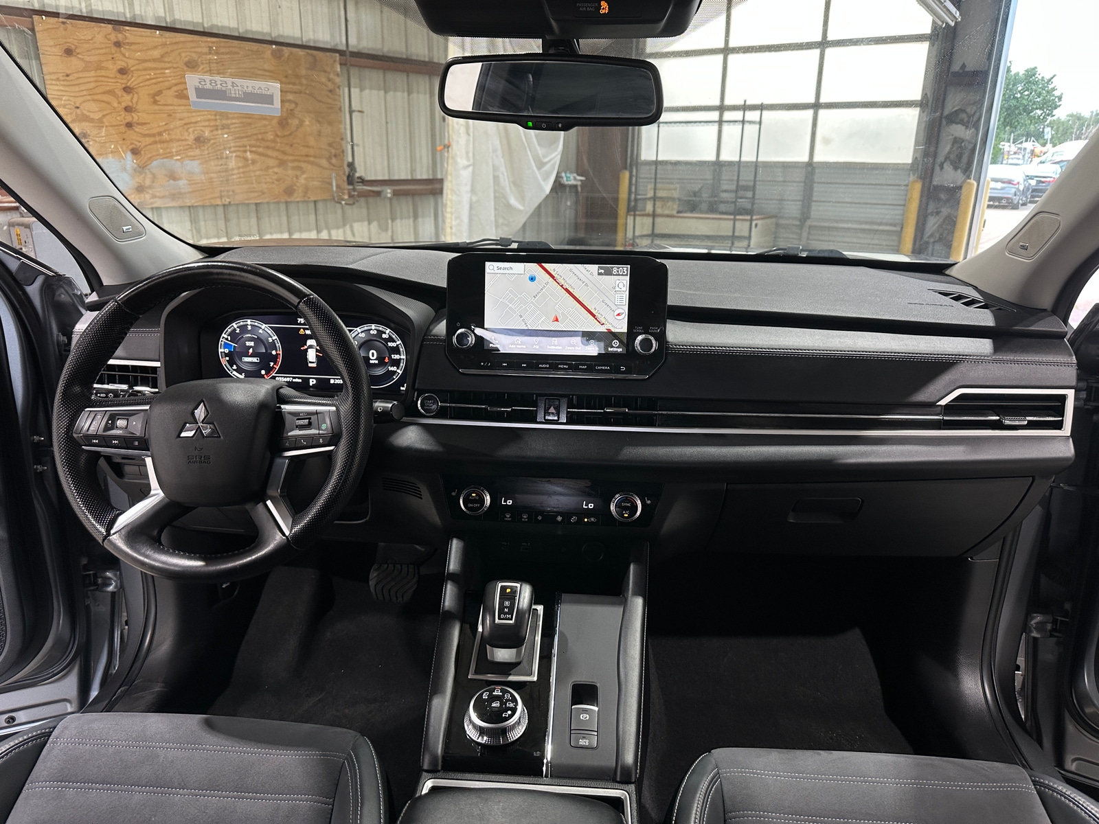 Thumbnail: 2022 Mitsubishi Outlander - 2