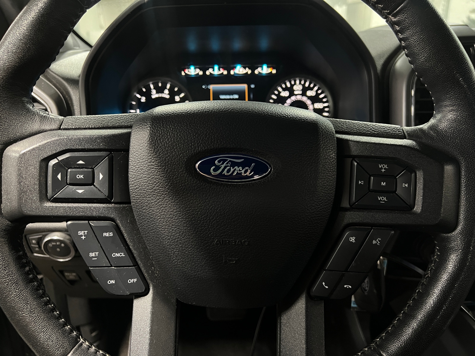 Thumbnail: 2018 Ford Econoline - 5